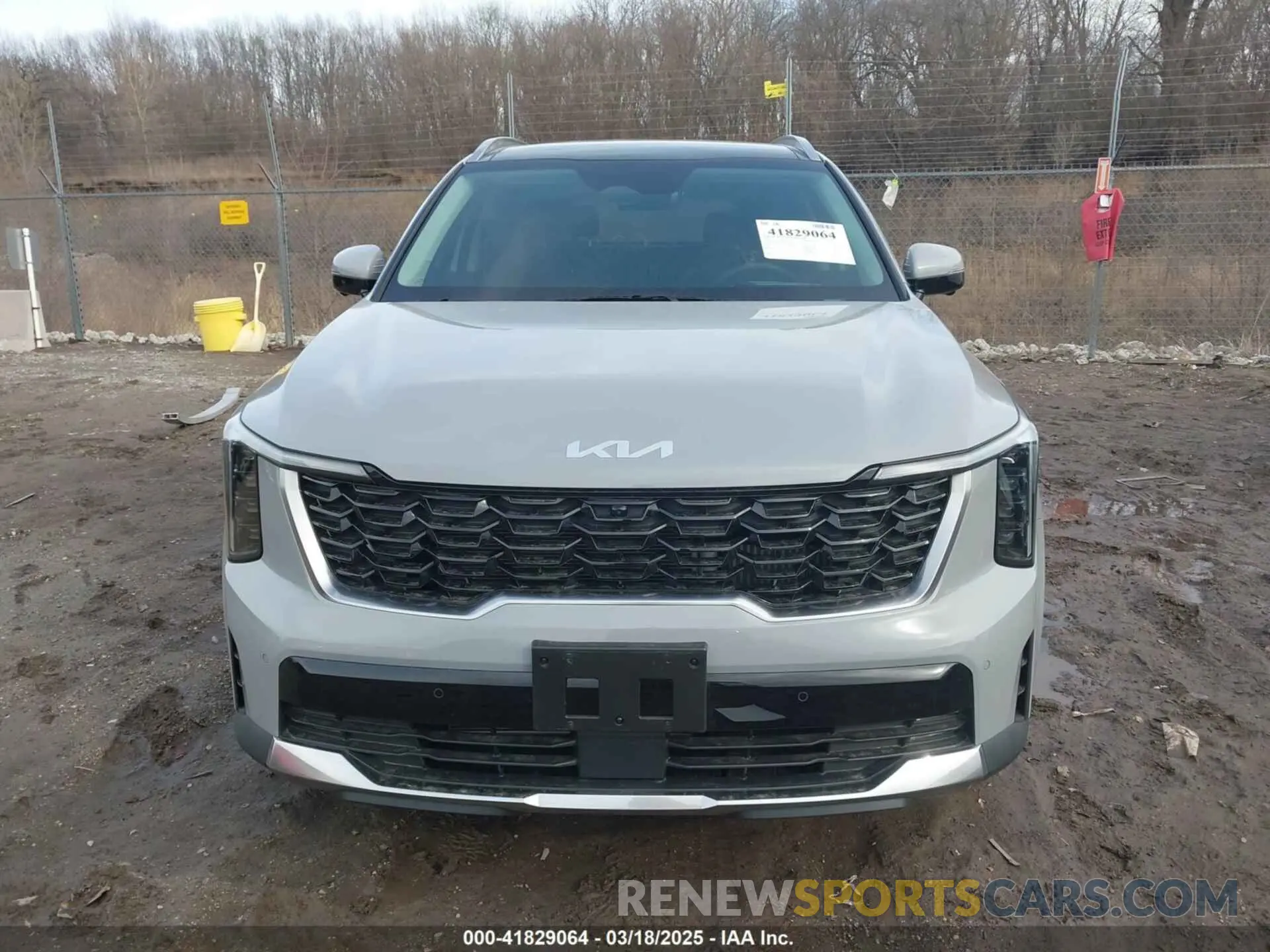 12 fotografías del automóvil dañado 5XYRK4JF1SG323059 KIA SORENTO 2025