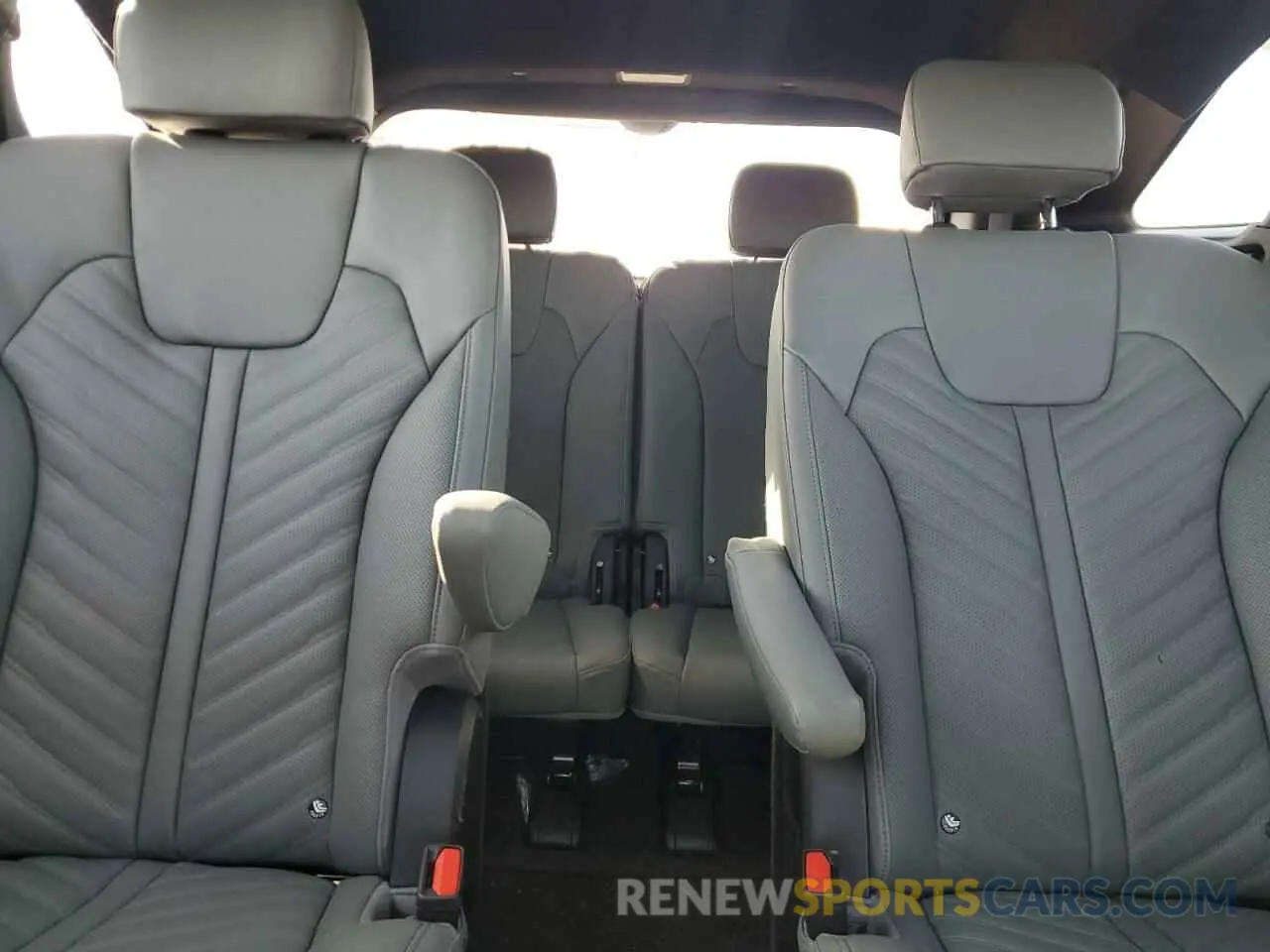 10 fotografías del automóvil dañado 5XYRKDJF9SG339509 KIA SORENTO 2025
