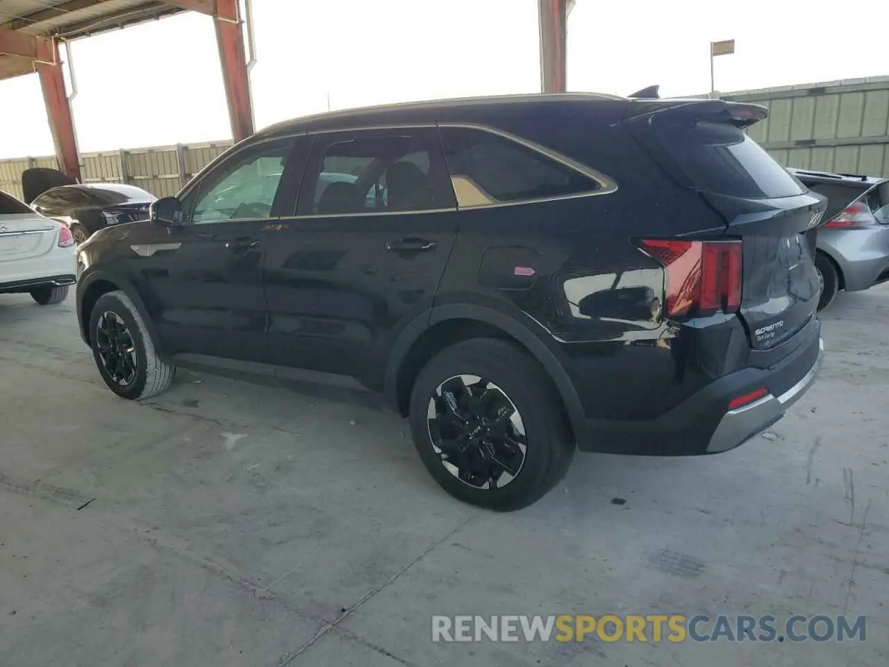 2 fotografías del automóvil dañado 5XYRL4JC0SG323945 KIA SORENTO 2025
