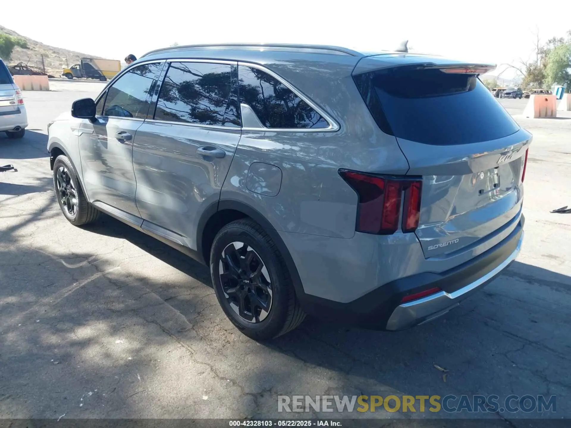 3 fotografías del automóvil dañado 5XYRL4JC4SG324838 KIA SORENTO 2025
