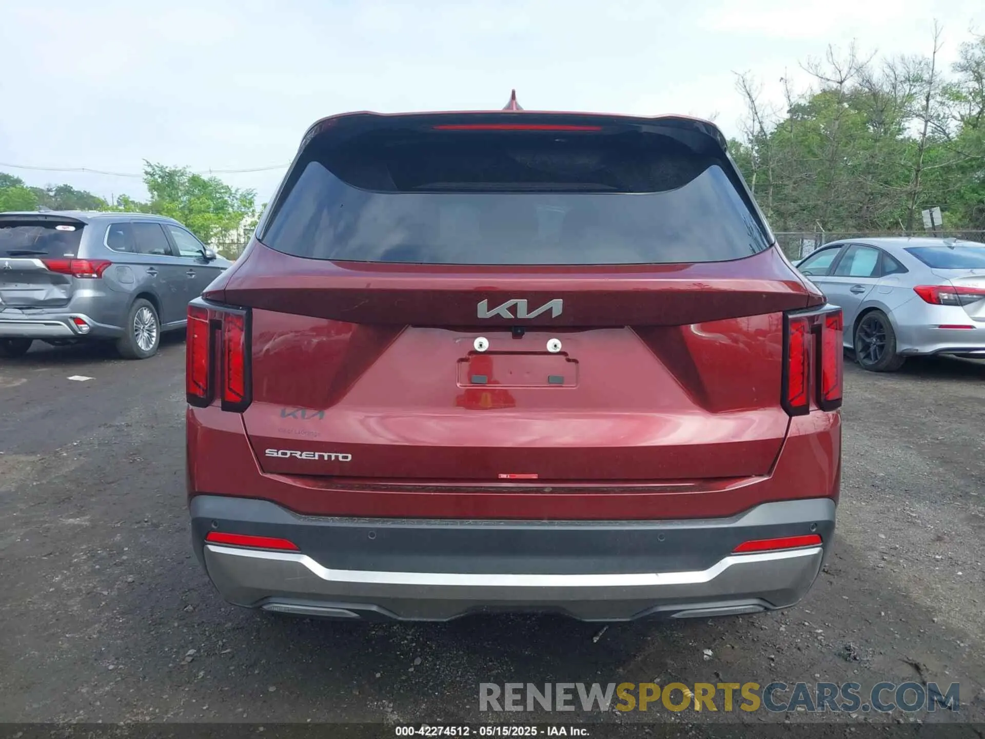 16 fotografías del automóvil dañado 5XYRL4JC8SG356062 KIA SORENTO 2025