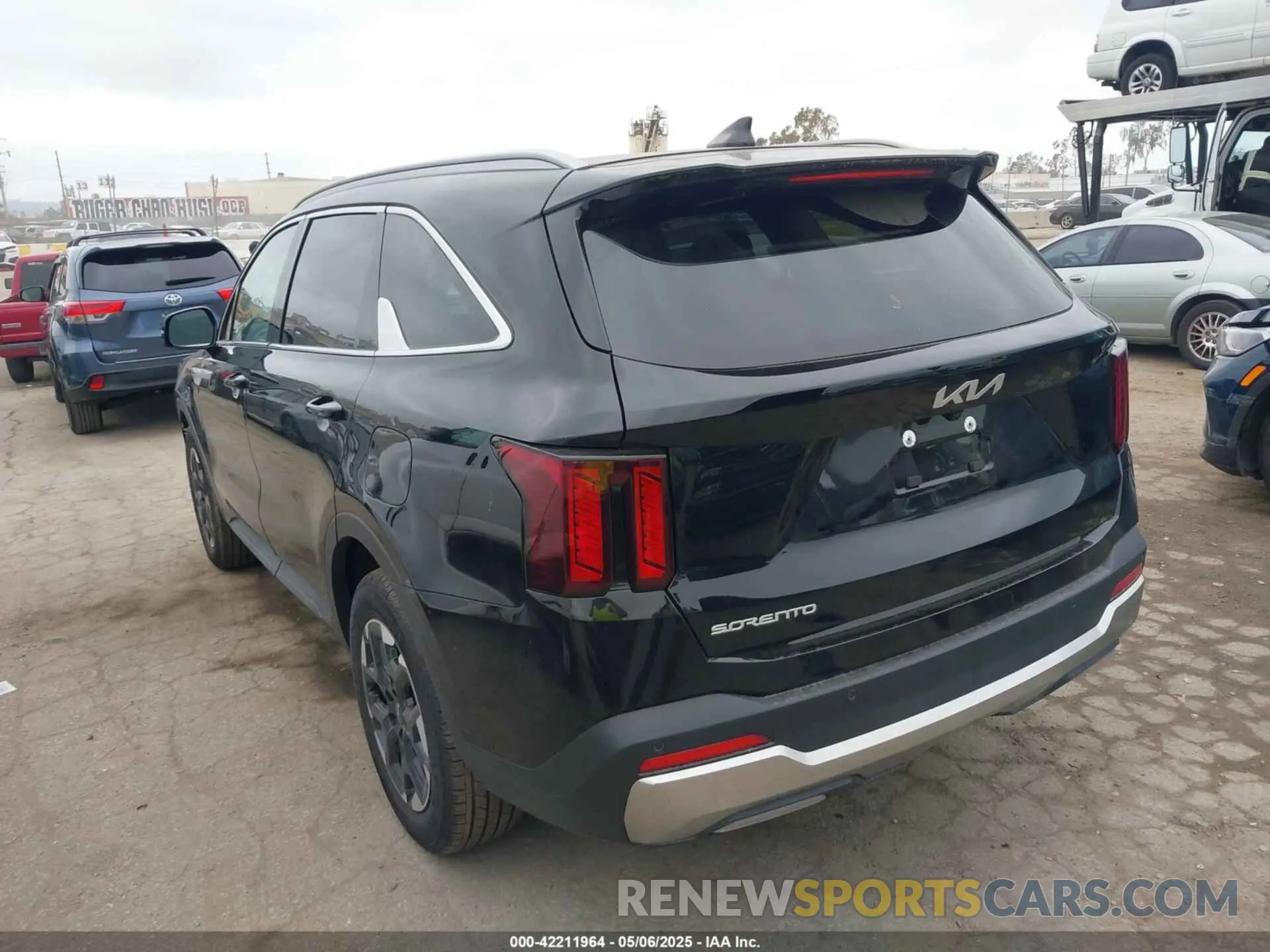 3 fotografías del automóvil dañado 5XYRL4JC9SG342414 KIA SORENTO 2025