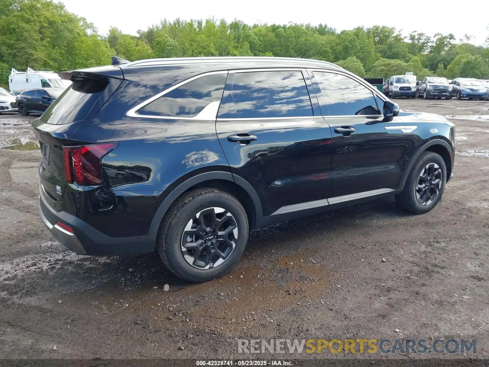 4 fotografías del automóvil dañado 5XYRLDJC4SG322913 KIA SORENTO 2025