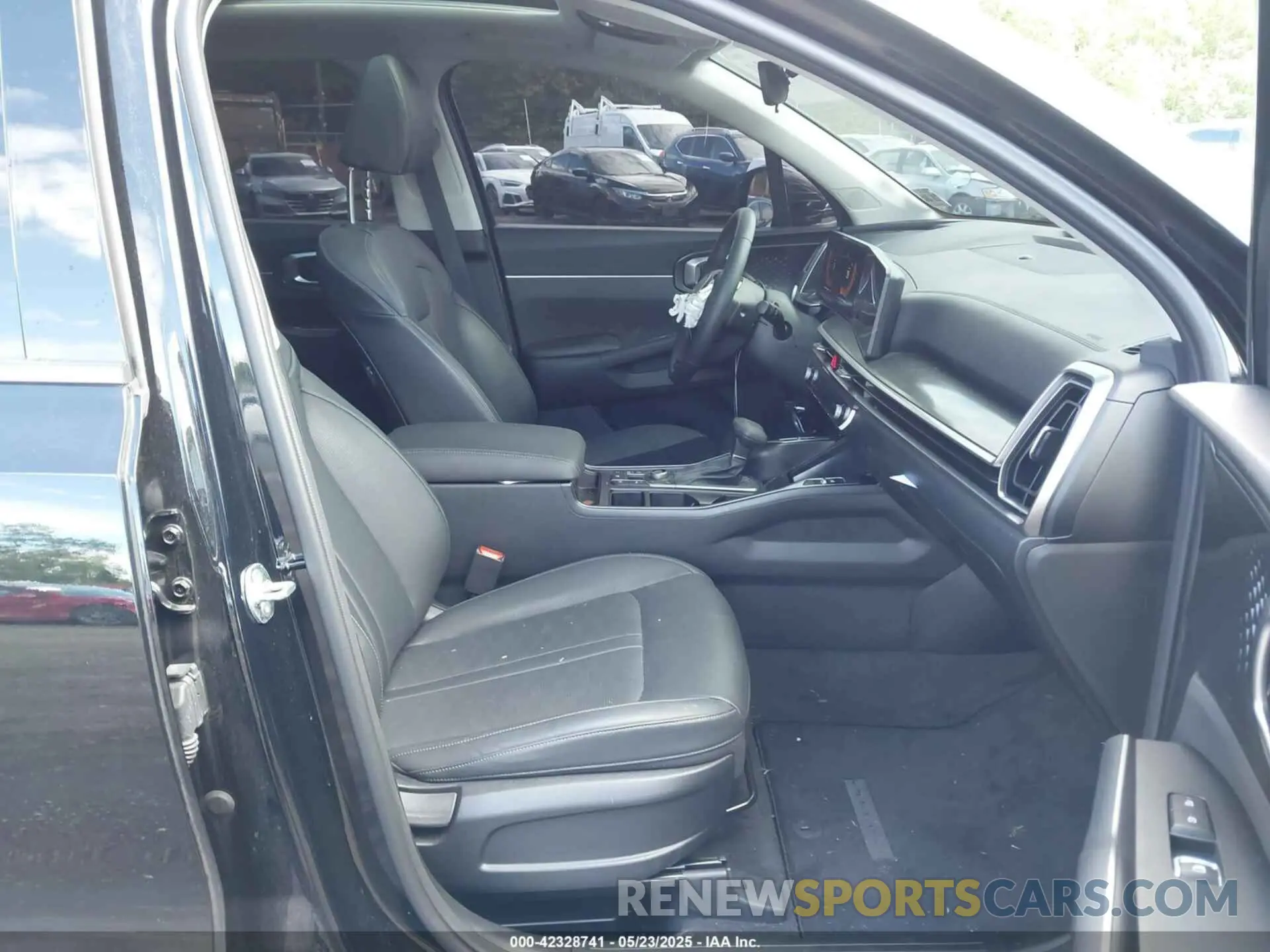 5 fotografías del automóvil dañado 5XYRLDJC4SG322913 KIA SORENTO 2025