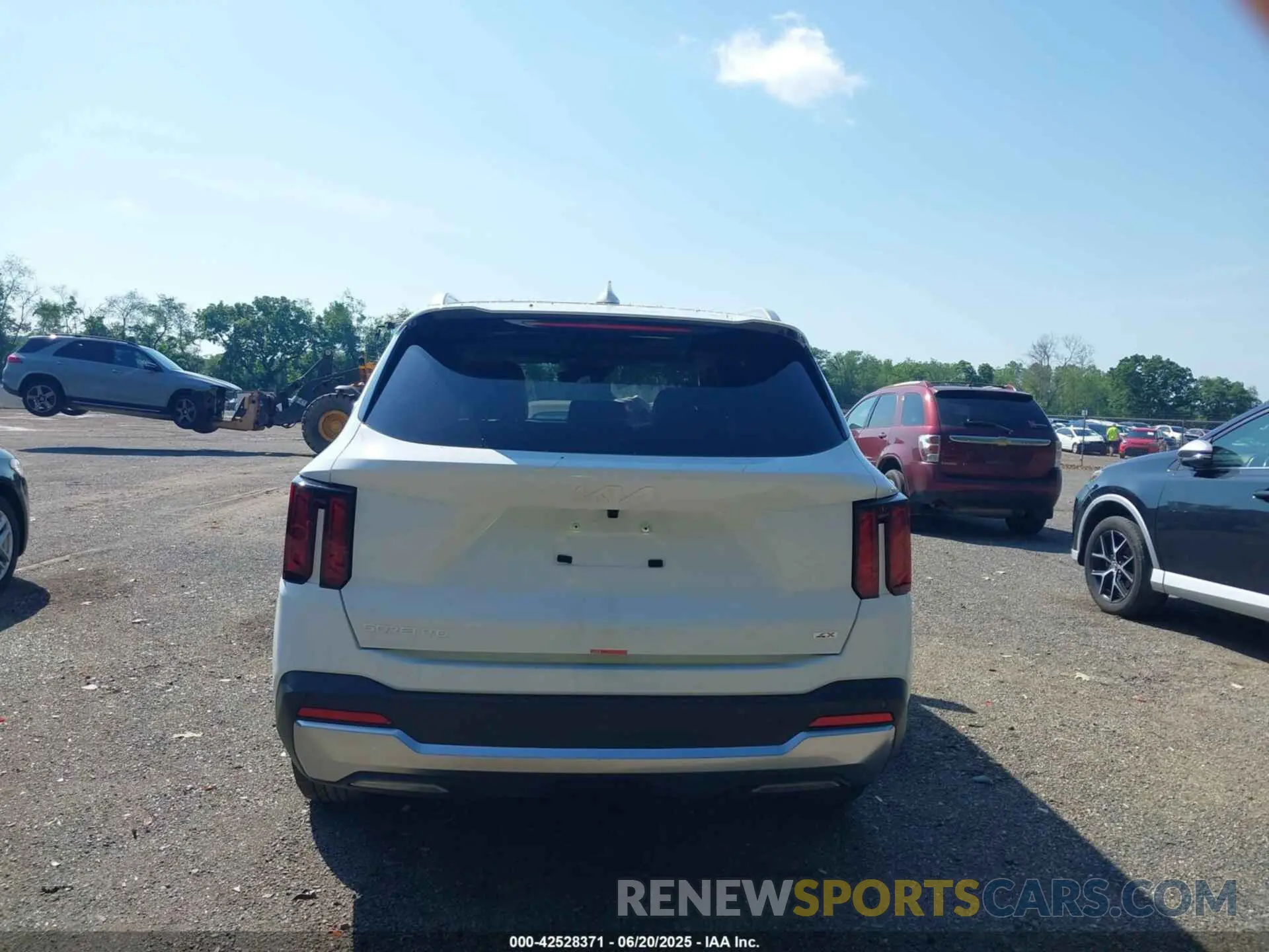 17 fotografías del automóvil dañado 5XYRLDJC4SG393786 KIA SORENTO 2025