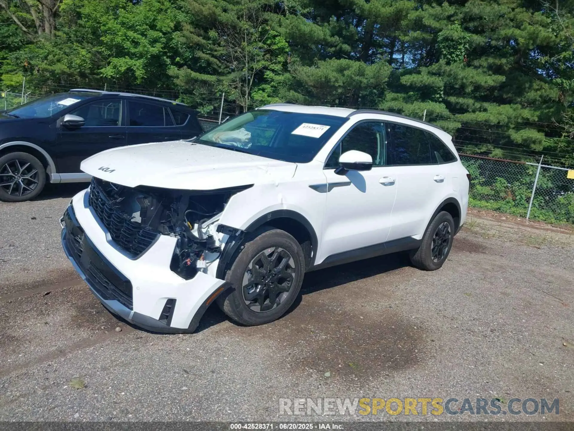 2 fotografías del automóvil dañado 5XYRLDJC4SG393786 KIA SORENTO 2025
