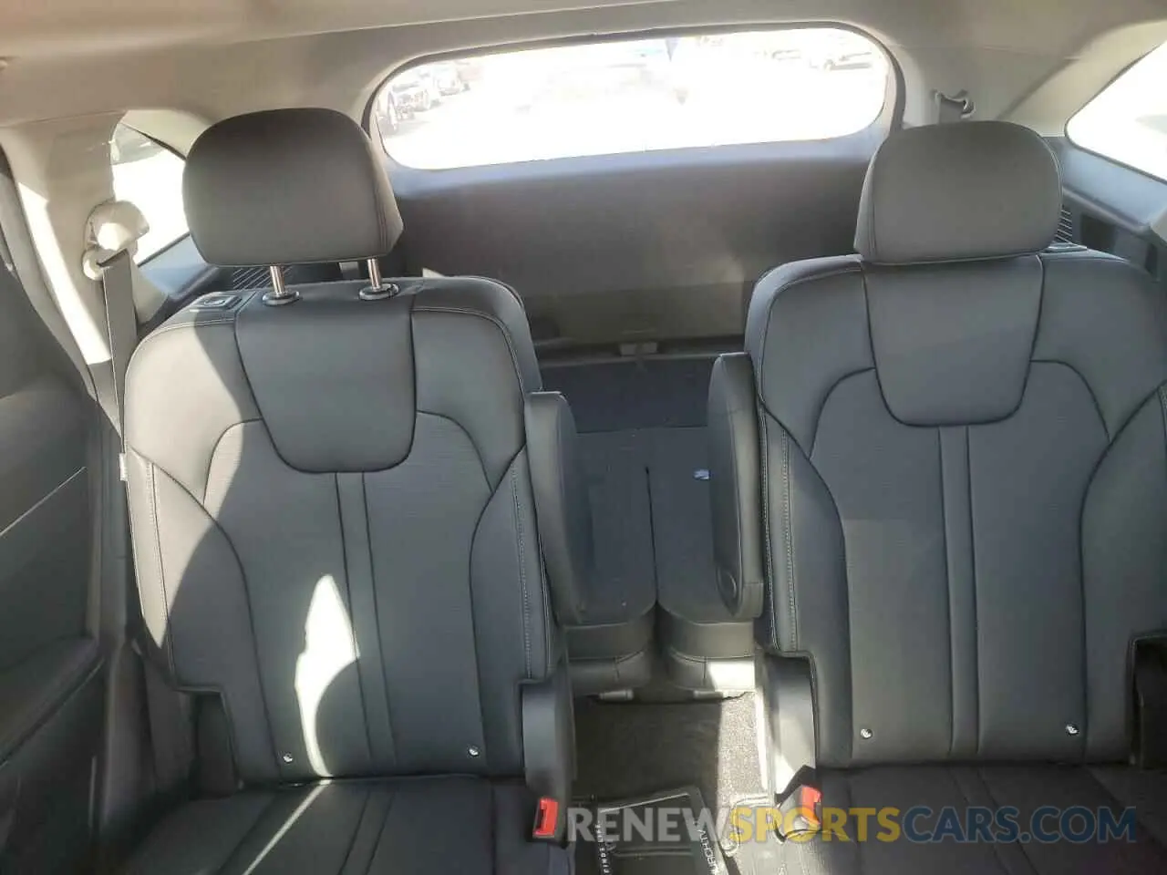 10 fotografías del automóvil dañado KNDRH4JG0S5287980 KIA SORENTO 2025