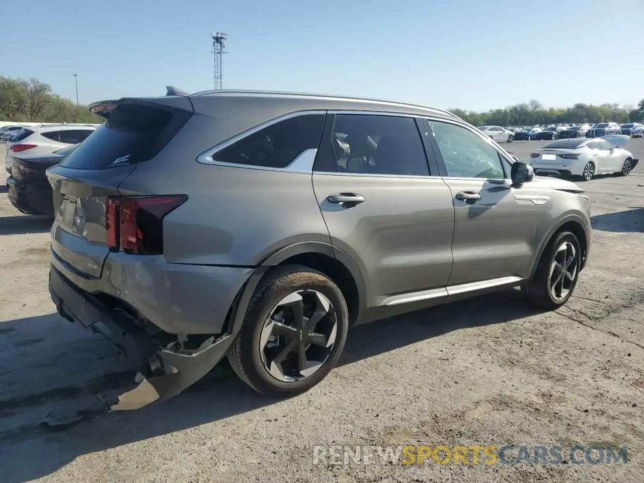 3 fotografías del automóvil dañado KNDRH4JG0S5287980 KIA SORENTO 2025