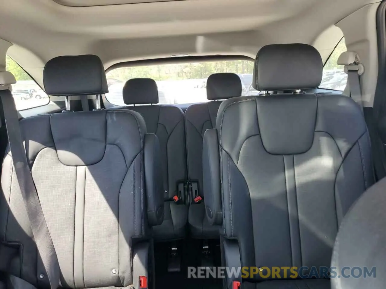 10 fotografías del automóvil dañado KNDRHDJG7S5287975 KIA SORENTO 2025