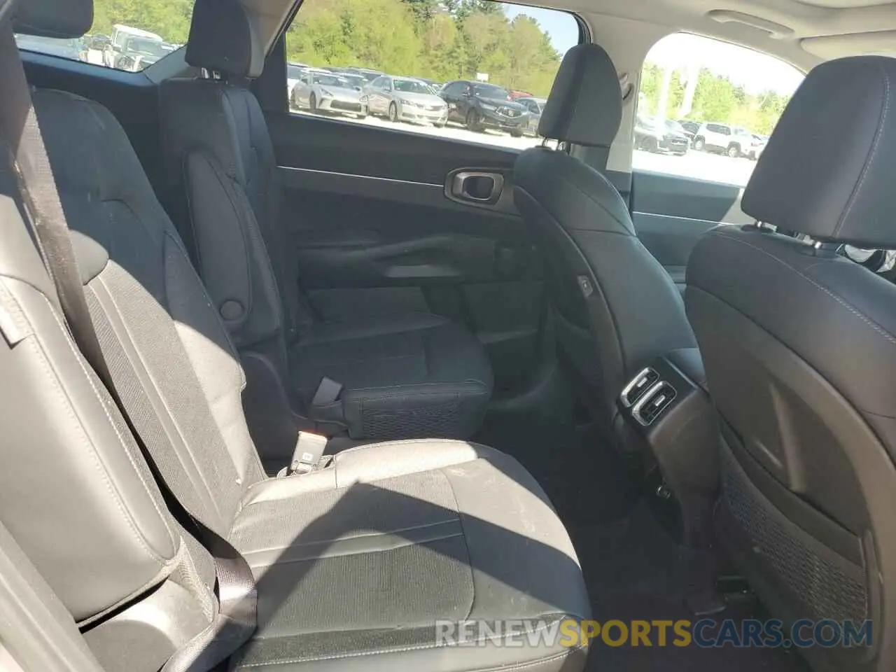 11 fotografías del automóvil dañado KNDRHDJG7S5287975 KIA SORENTO 2025