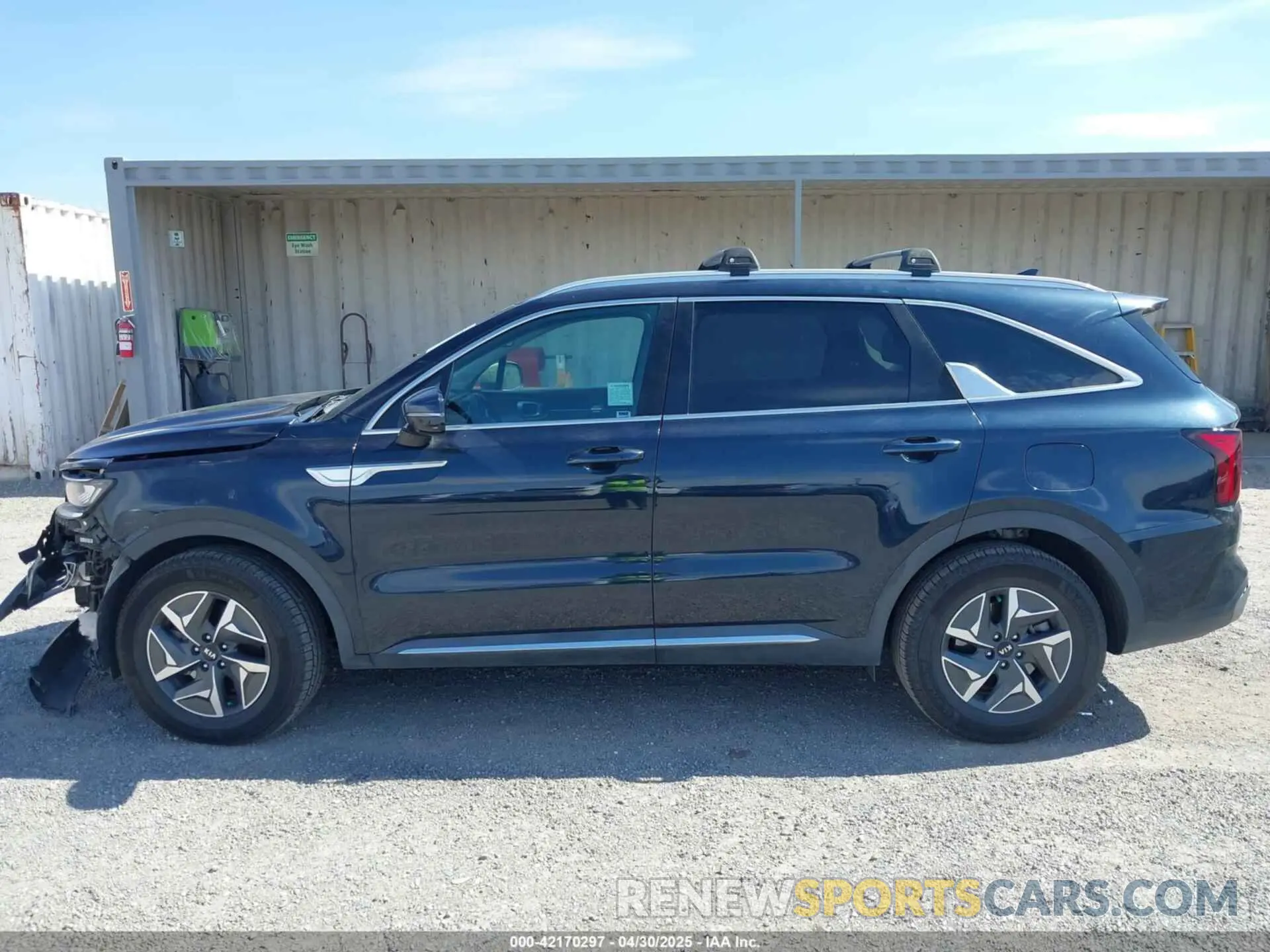 14 fotografías del automóvil dañado KNDRG4LG5M5057404 KIA SORENTO HYBRID 2021
