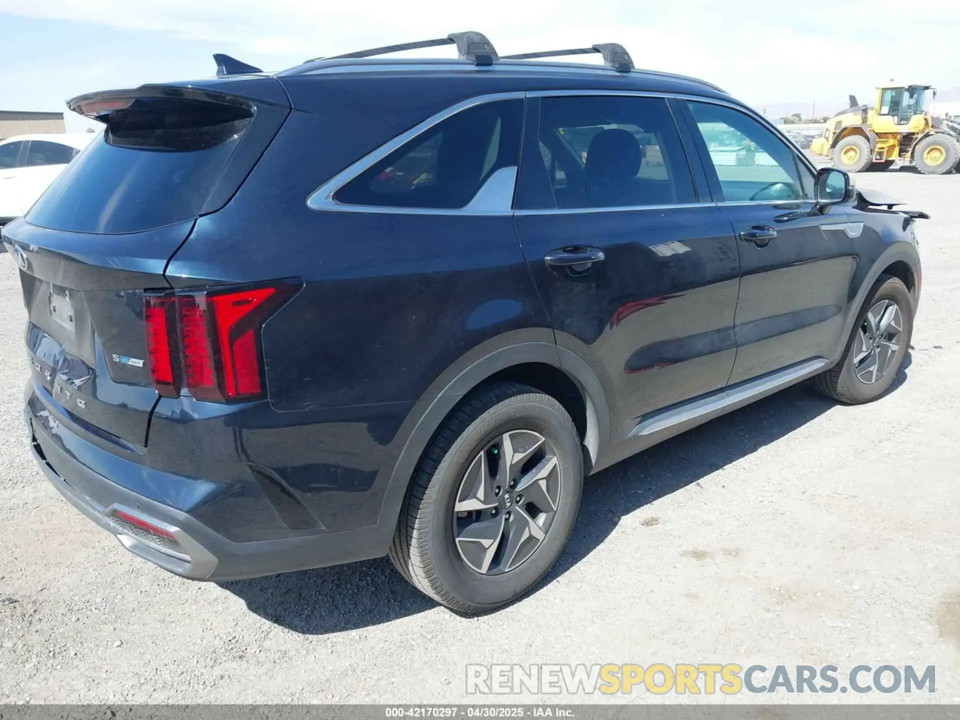 4 fotografías del automóvil dañado KNDRG4LG5M5057404 KIA SORENTO HYBRID 2021