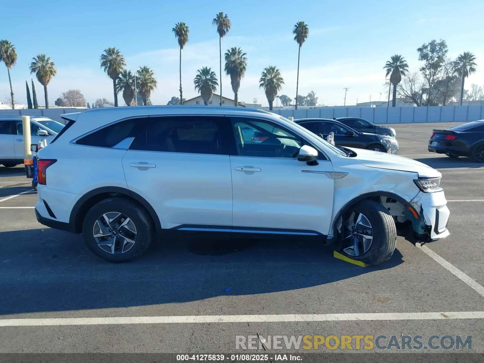 13 fotografías del automóvil dañado KNDRG4LG2N5086909 KIA SORENTO HYBRID 2022