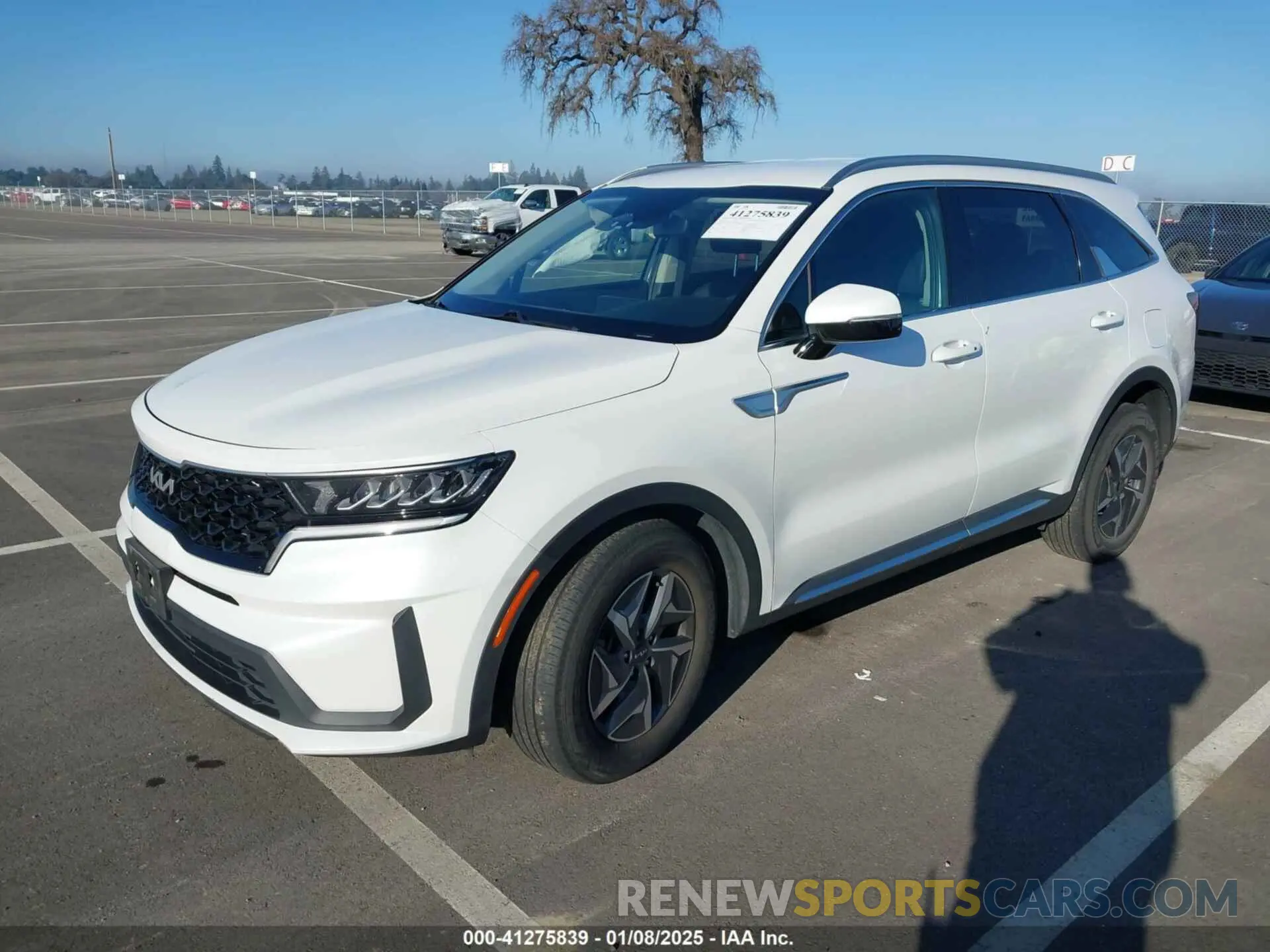 2 fotografías del automóvil dañado KNDRG4LG2N5086909 KIA SORENTO HYBRID 2022