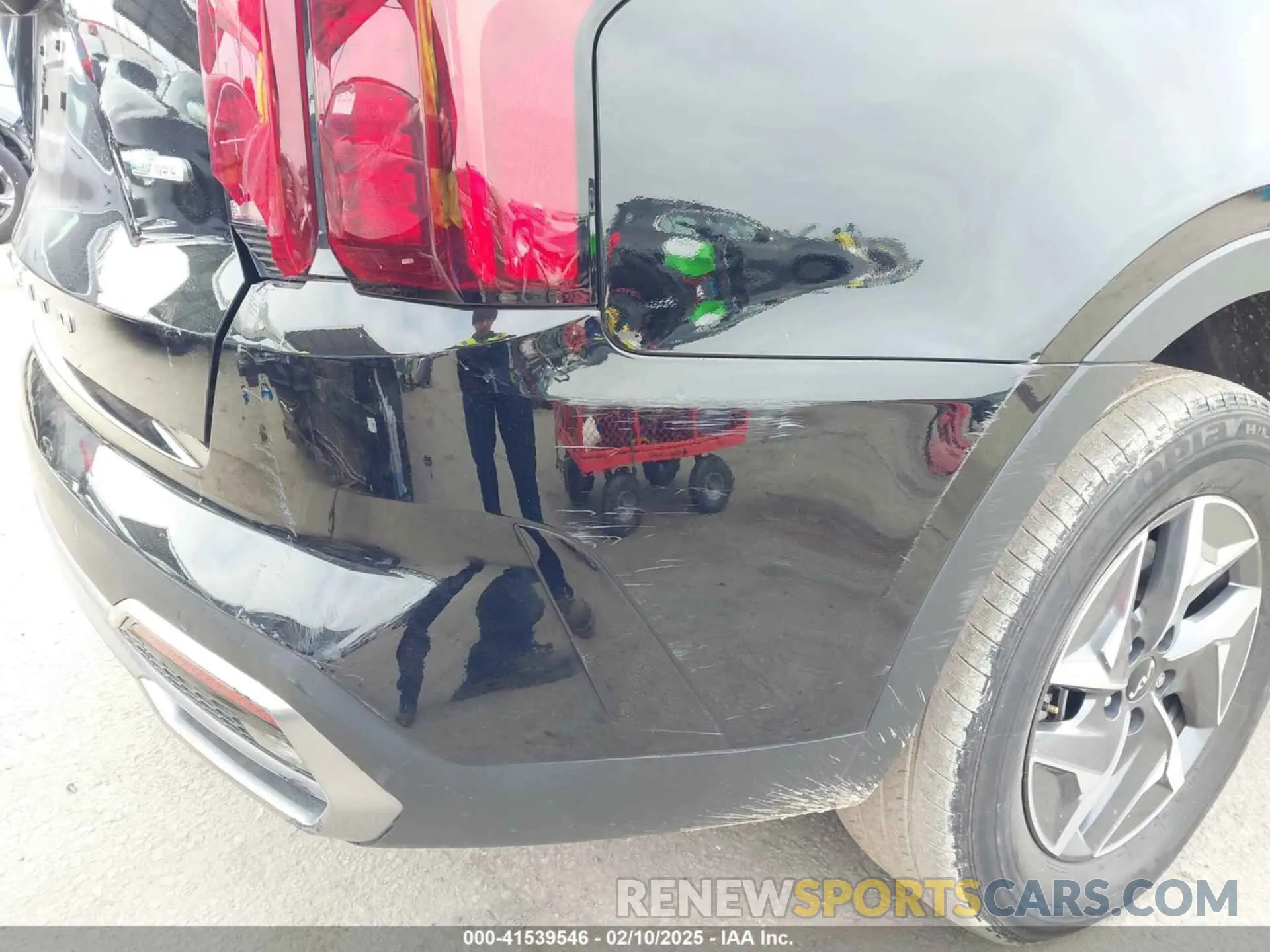 19 fotografías del automóvil dañado KNDRG4LG5N5086094 KIA SORENTO HYBRID 2022