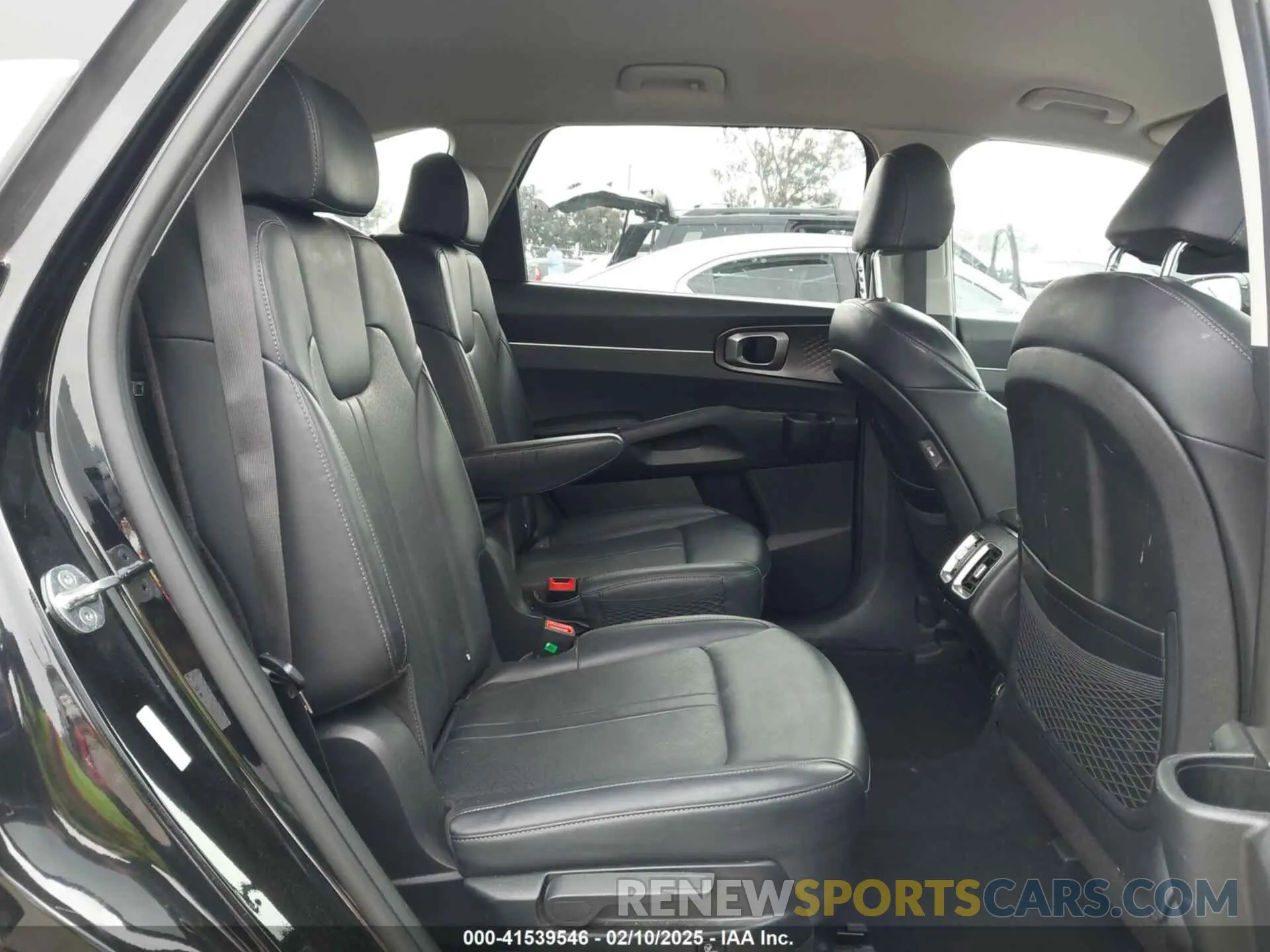 8 fotografías del automóvil dañado KNDRG4LG5N5086094 KIA SORENTO HYBRID 2022