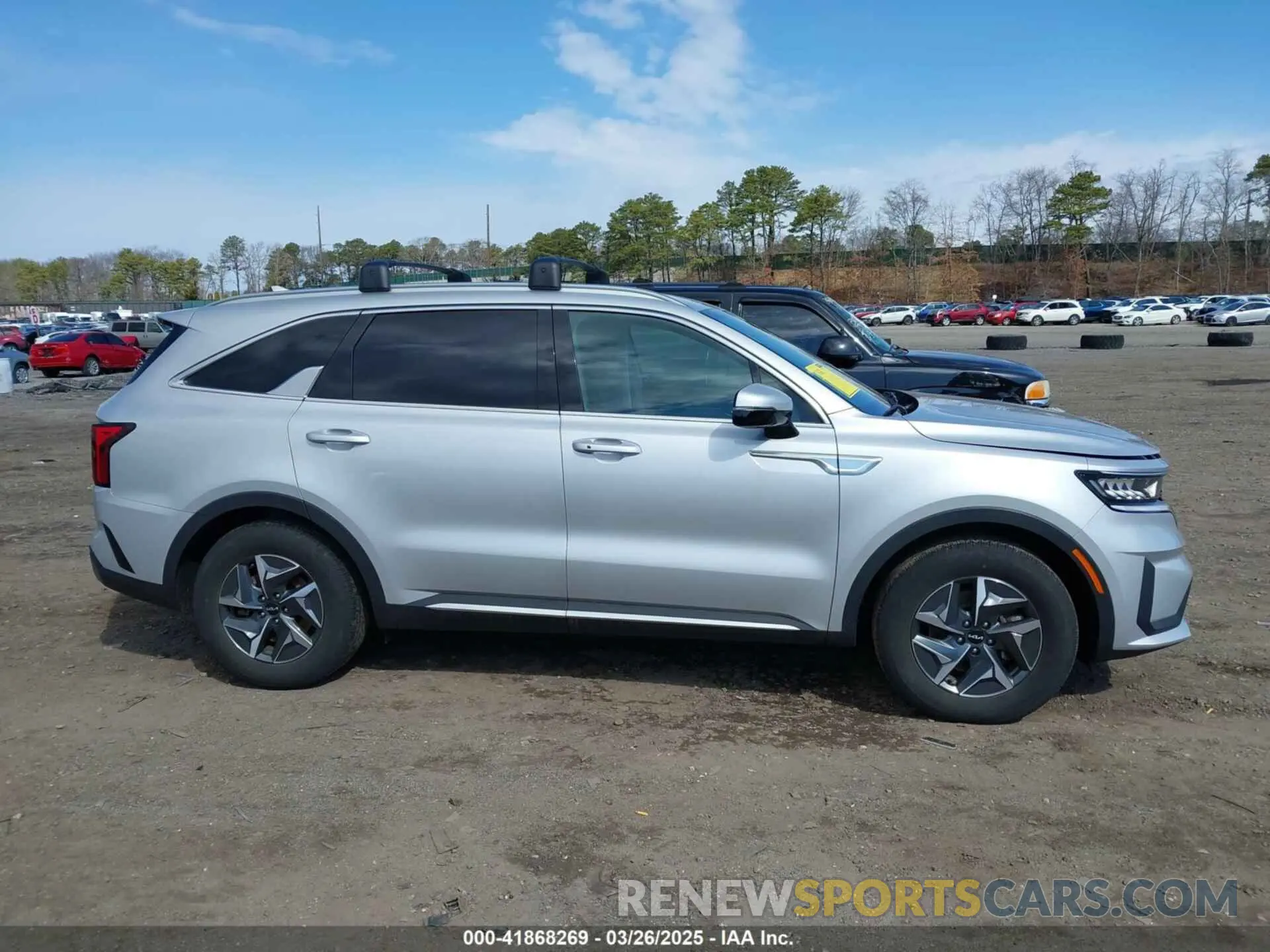 13 fotografías del automóvil dañado KNDRGDLG8N5117449 KIA SORENTO HYBRID 2022