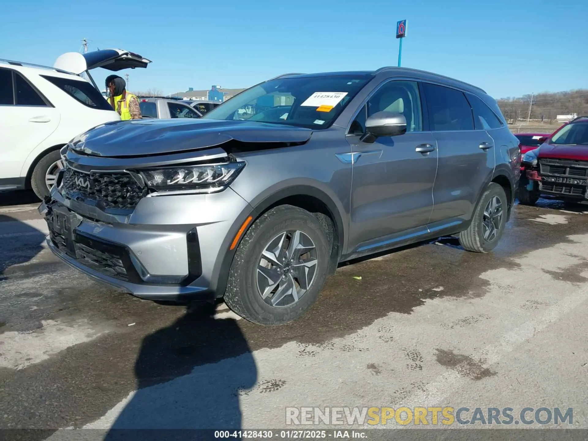 2 fotografías del automóvil dañado KNDRH4LG6N5076820 KIA SORENTO HYBRID 2022