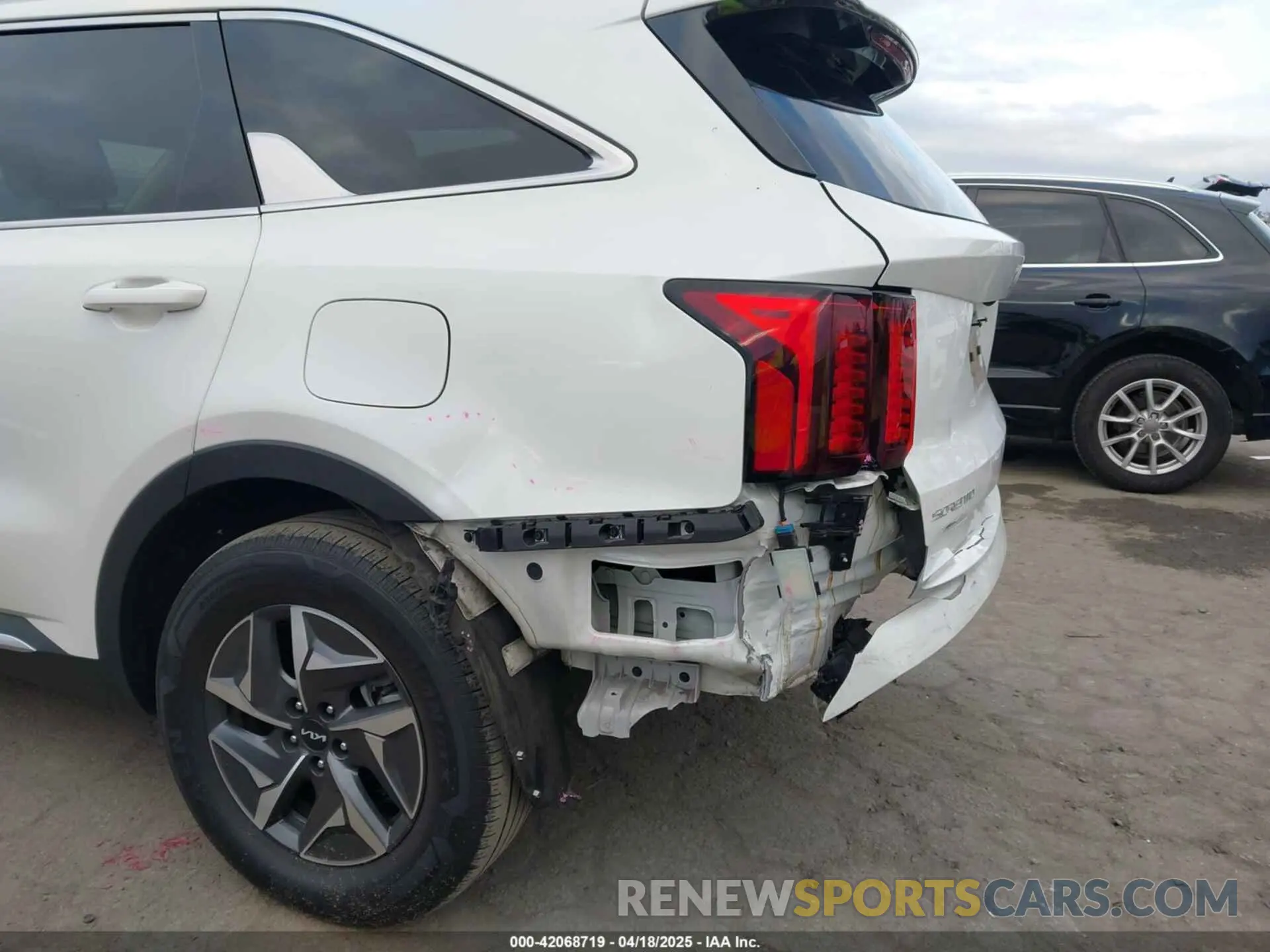6 fotografías del automóvil dañado KNDRH4LG1P5223144 KIA SORENTO HYBRID 2023
