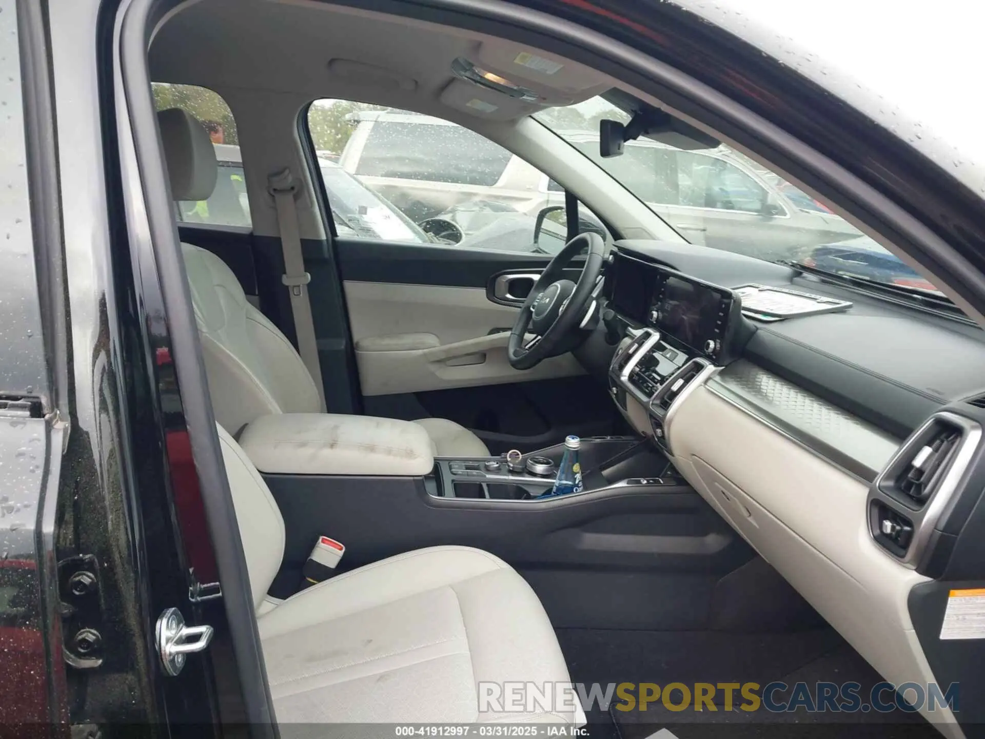 5 fotografías del automóvil dañado KNDRH4LG5P5198328 KIA SORENTO HYBRID 2023