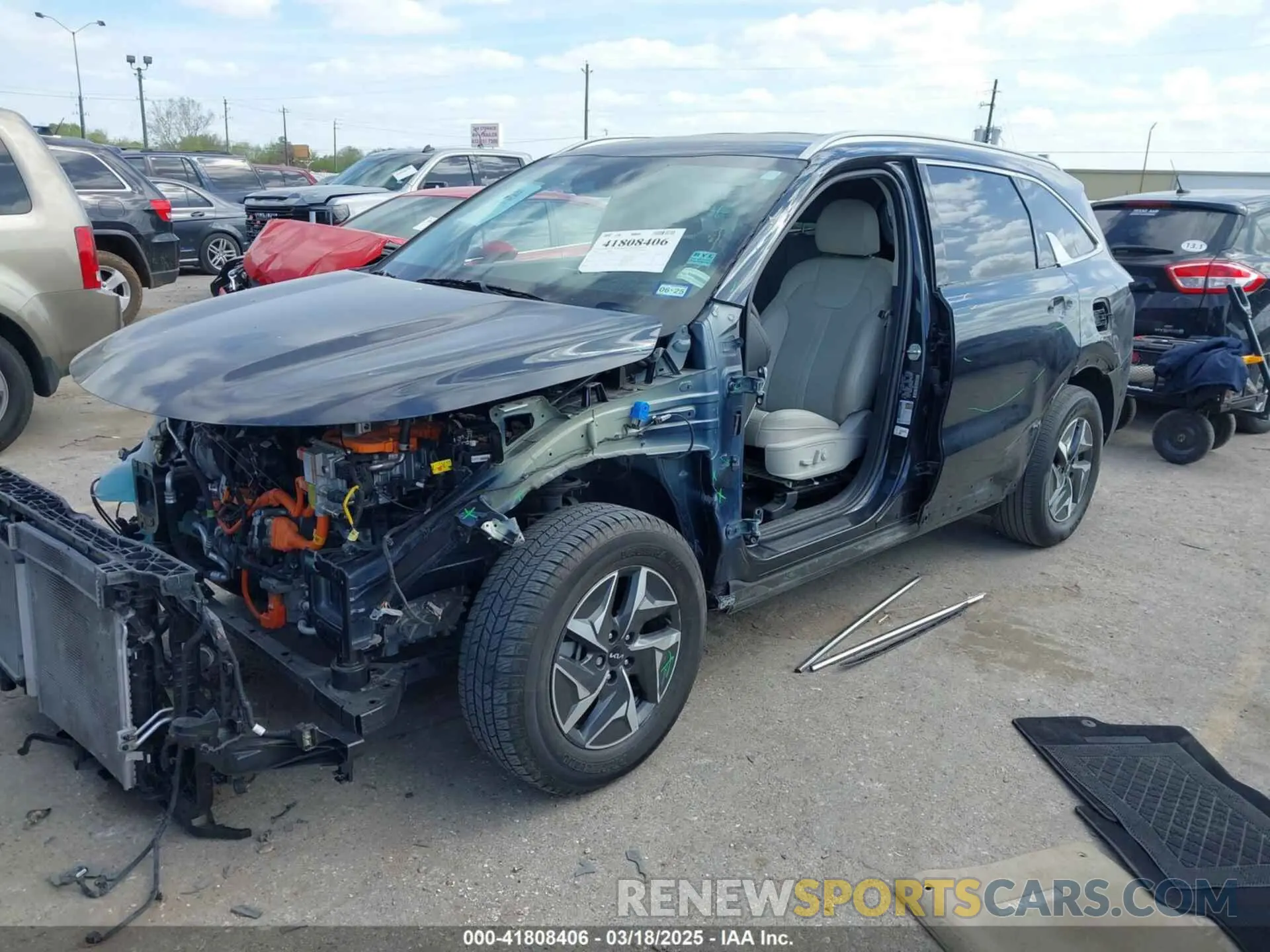 2 fotografías del automóvil dañado KNDRH4LG6P5197995 KIA SORENTO HYBRID 2023