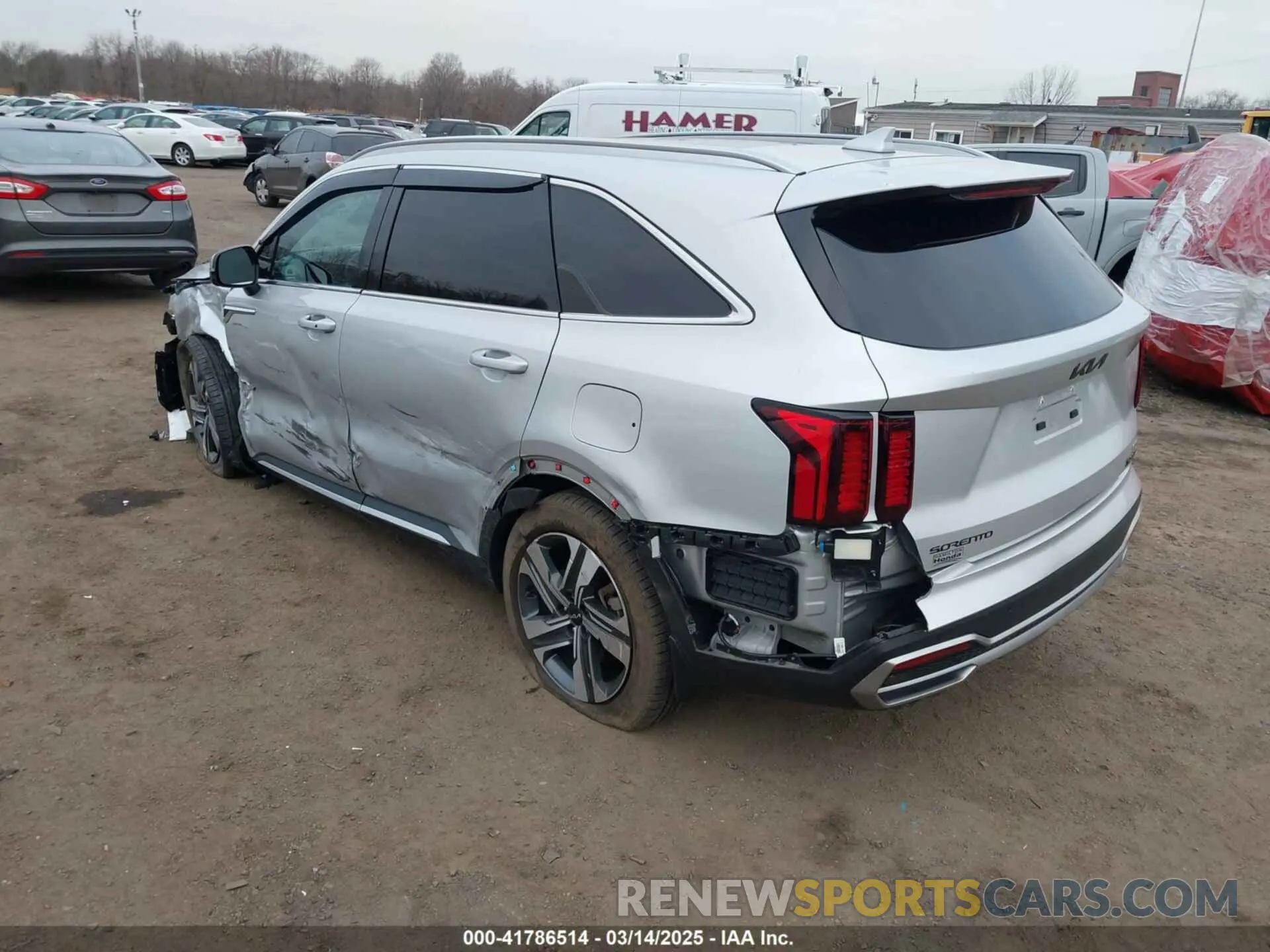 3 fotografías del automóvil dañado KNDRHDLG6P5131155 KIA SORENTO HYBRID 2023