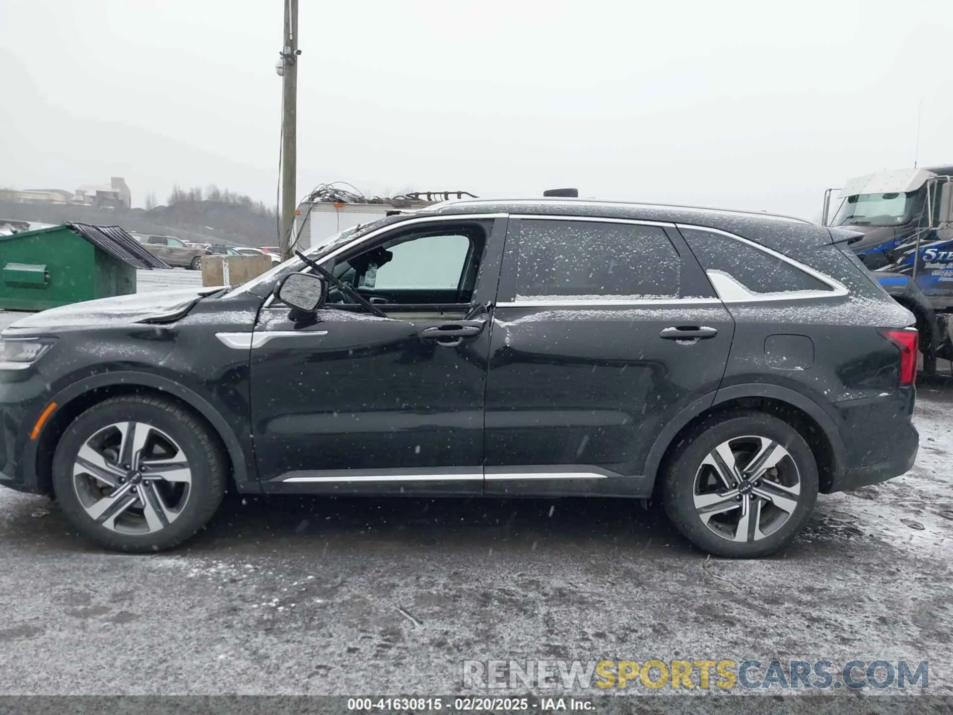 14 fotografías del automóvil dañado KNDRHDLG6P5206453 KIA SORENTO HYBRID 2023