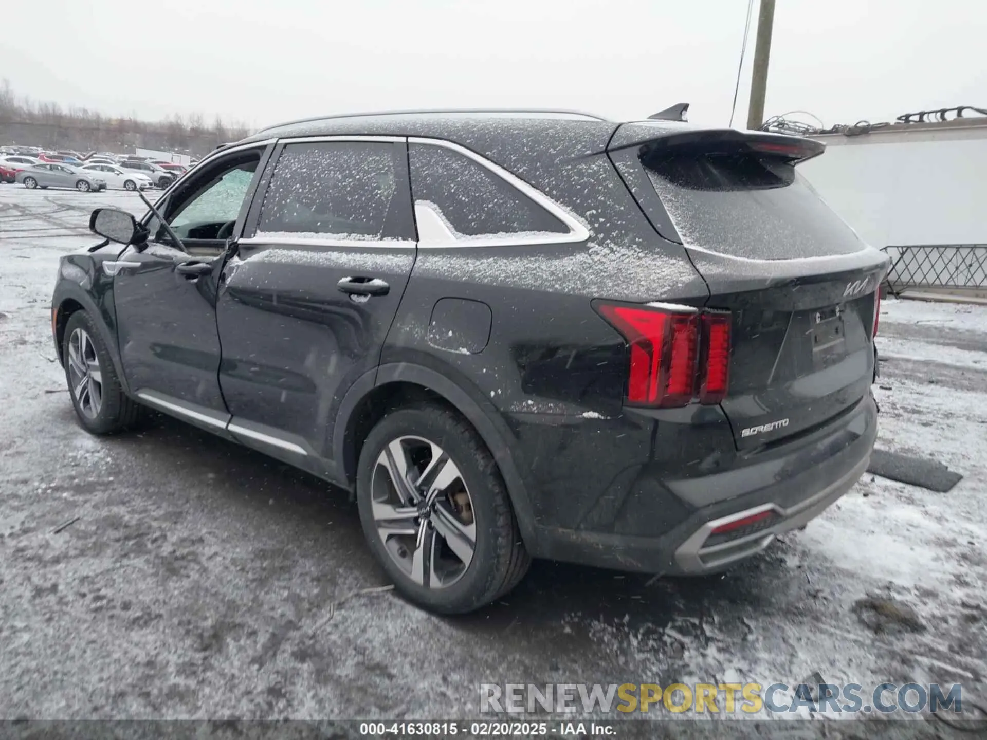 3 fotografías del automóvil dañado KNDRHDLG6P5206453 KIA SORENTO HYBRID 2023