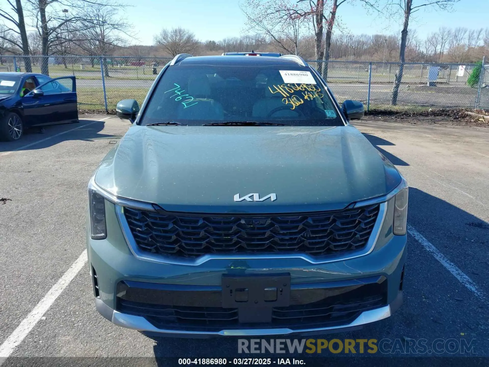 12 fotografías del automóvil dañado KNDRKDJG3S5293662 KIA SORENTO HYBRID 2025