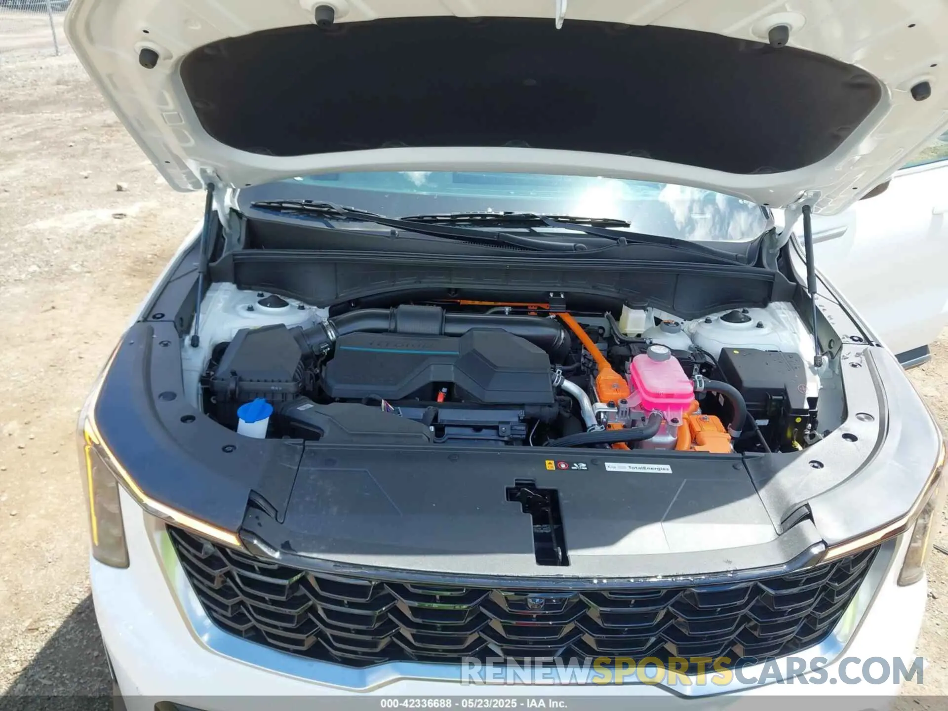 10 fotografías del automóvil dañado KNDRKDJG6S5374395 KIA SORENTO HYBRID 2025