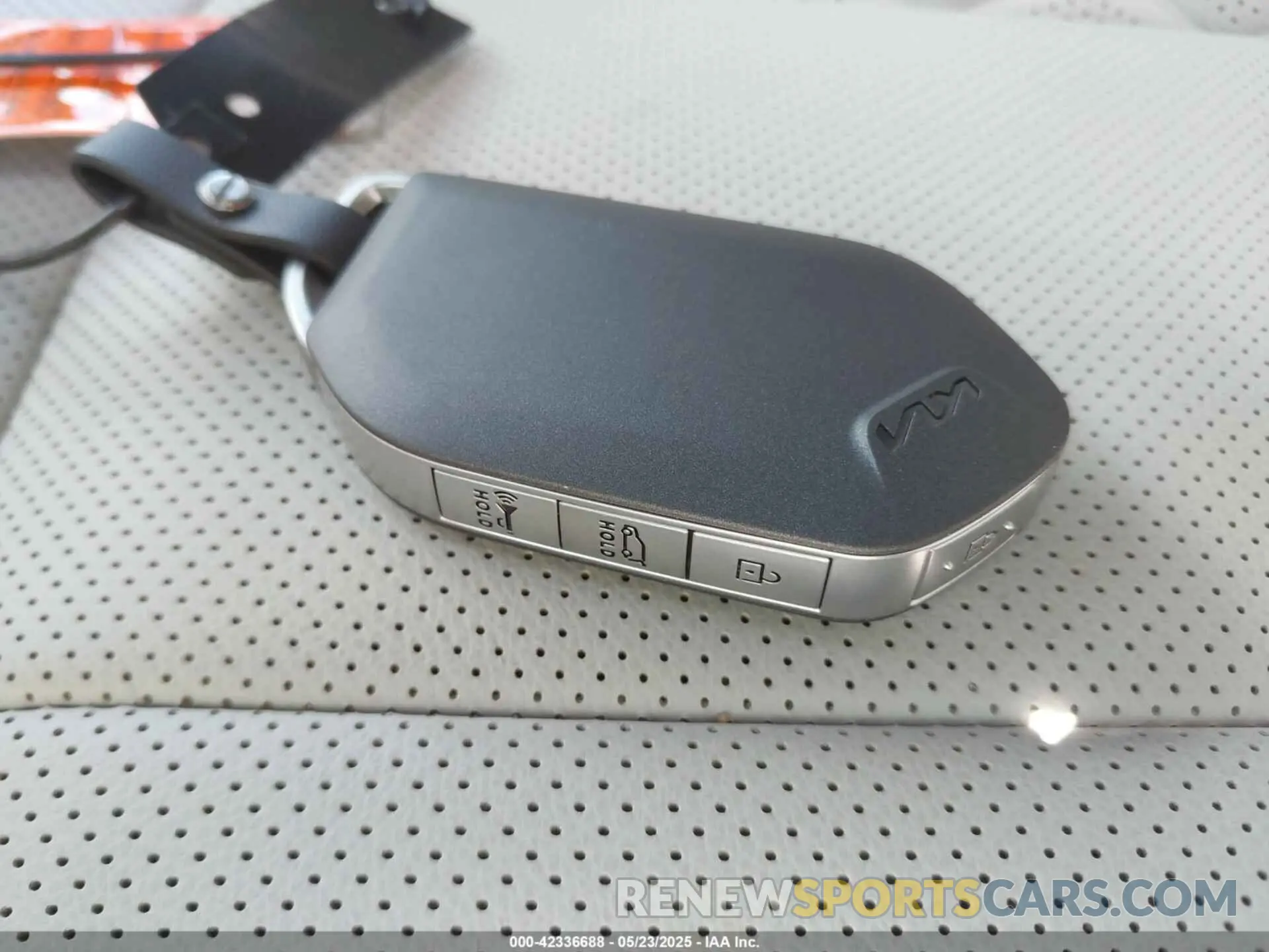 11 fotografías del automóvil dañado KNDRKDJG6S5374395 KIA SORENTO HYBRID 2025