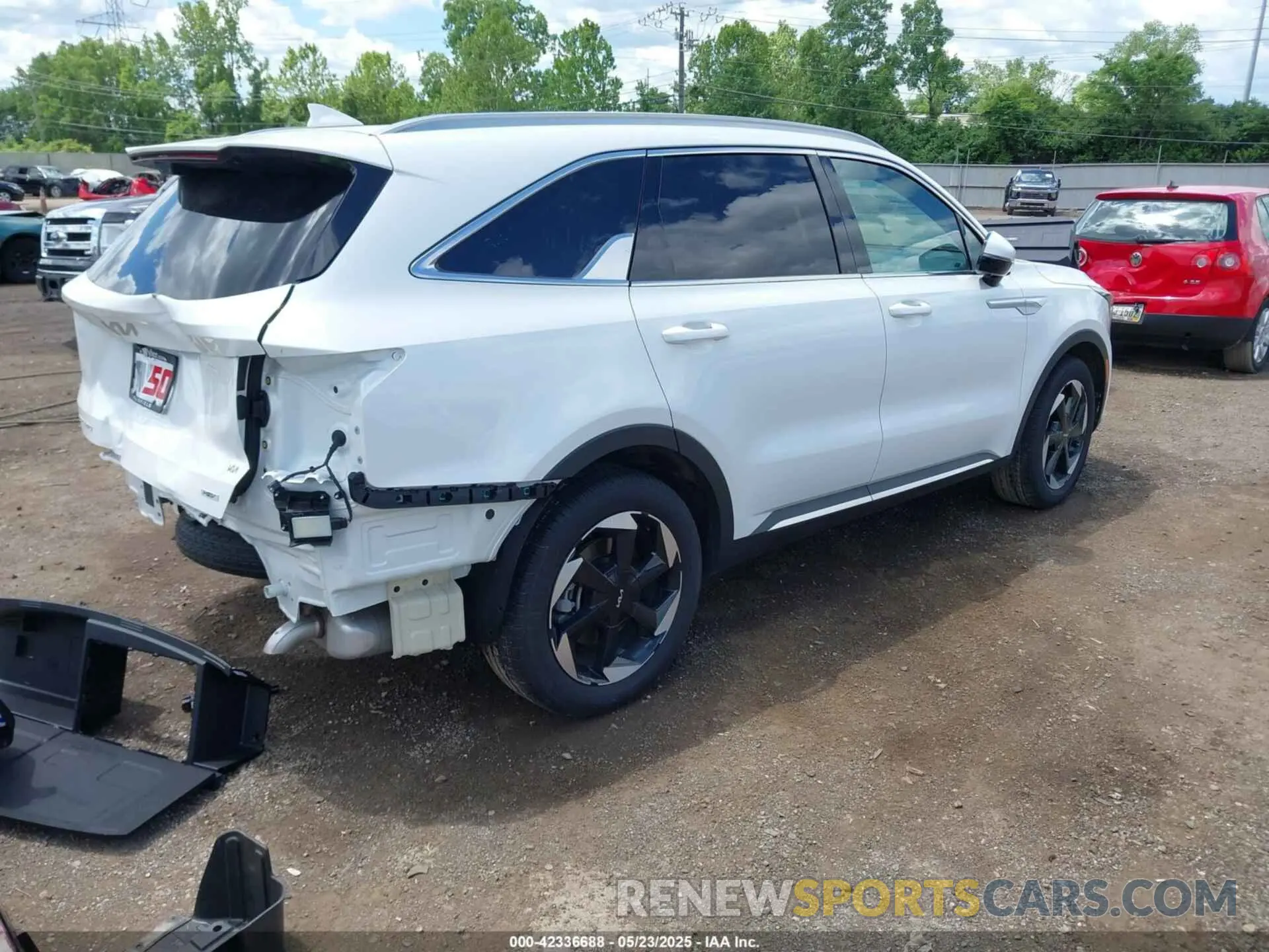 4 fotografías del automóvil dañado KNDRKDJG6S5374395 KIA SORENTO HYBRID 2025