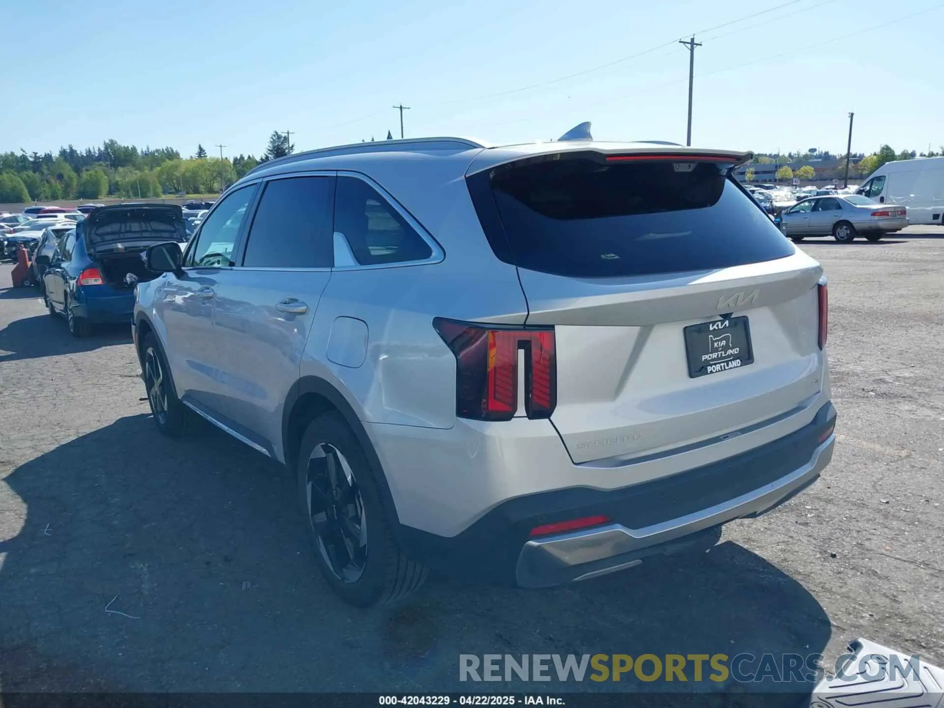3 fotografías del automóvil dañado KNDRKDJGXS5306648 KIA SORENTO HYBRID 2025