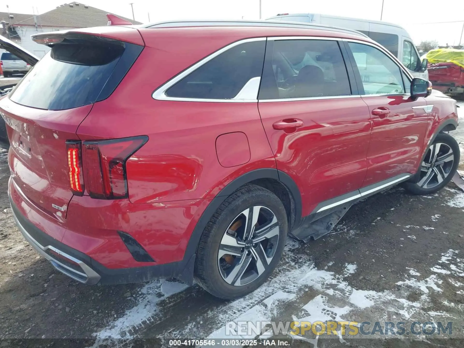 4 fotografías del automóvil dañado KNDRMDLH8P5165845 KIA SORENTO PLUG-IN HYBRID 2023
