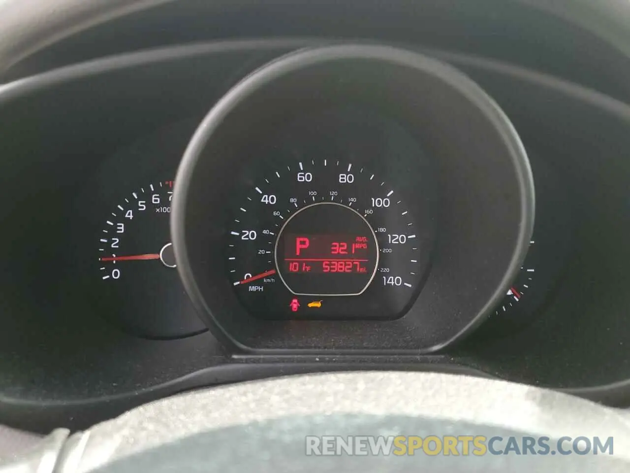 9 fotografías del automóvil dañado KNDJN2A20K7000351 KIA SOUL 2019