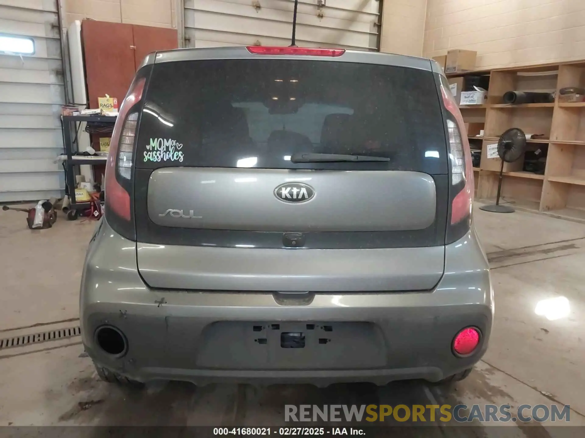 16 fotografías del automóvil dañado KNDJN2A20K7020616 KIA SOUL 2019