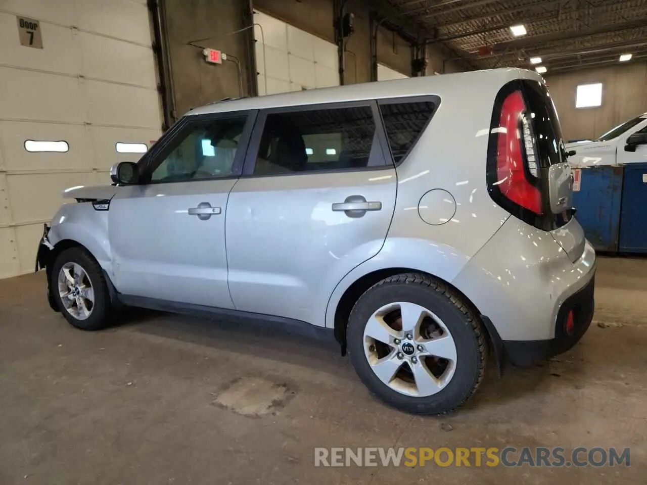2 fotografías del automóvil dañado KNDJN2A20K7641046 KIA SOUL 2019