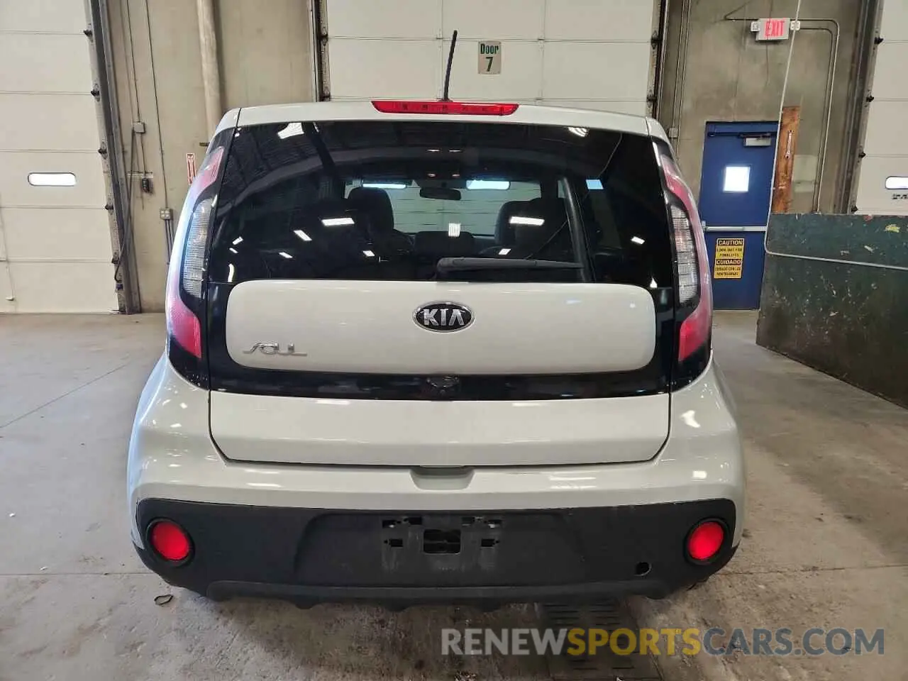 6 fotografías del automóvil dañado KNDJN2A20K7641046 KIA SOUL 2019