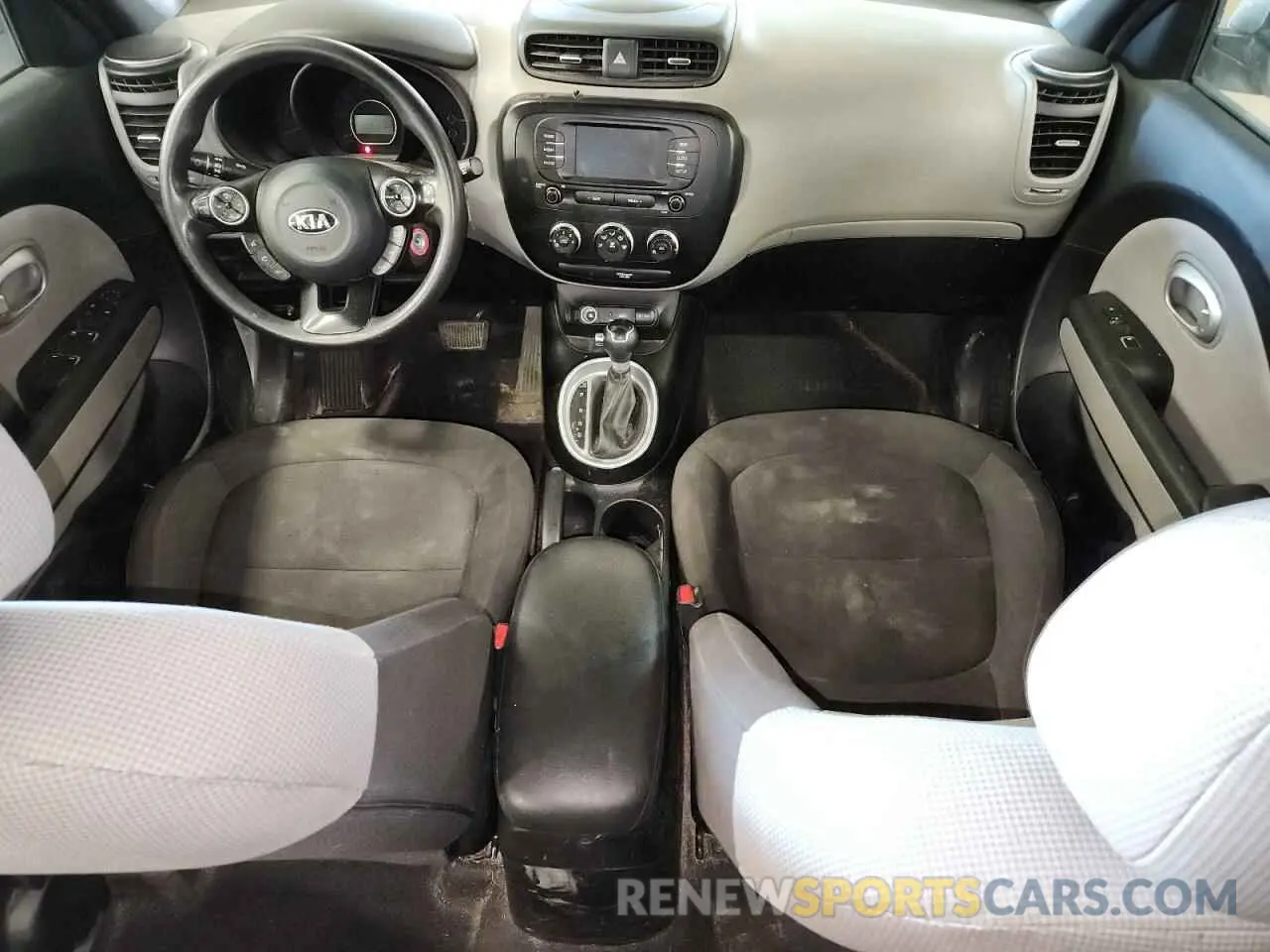 8 fotografías del automóvil dañado KNDJN2A20K7641046 KIA SOUL 2019