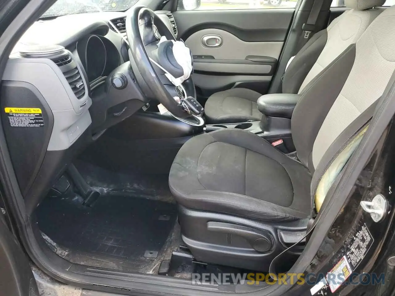 7 fotografías del automóvil dañado KNDJN2A20K7690151 KIA SOUL 2019