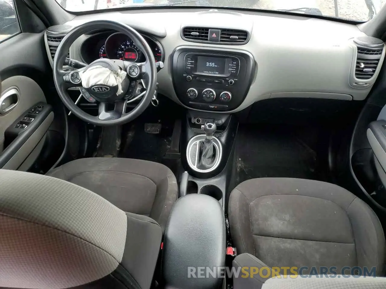 8 fotografías del automóvil dañado KNDJN2A20K7690151 KIA SOUL 2019