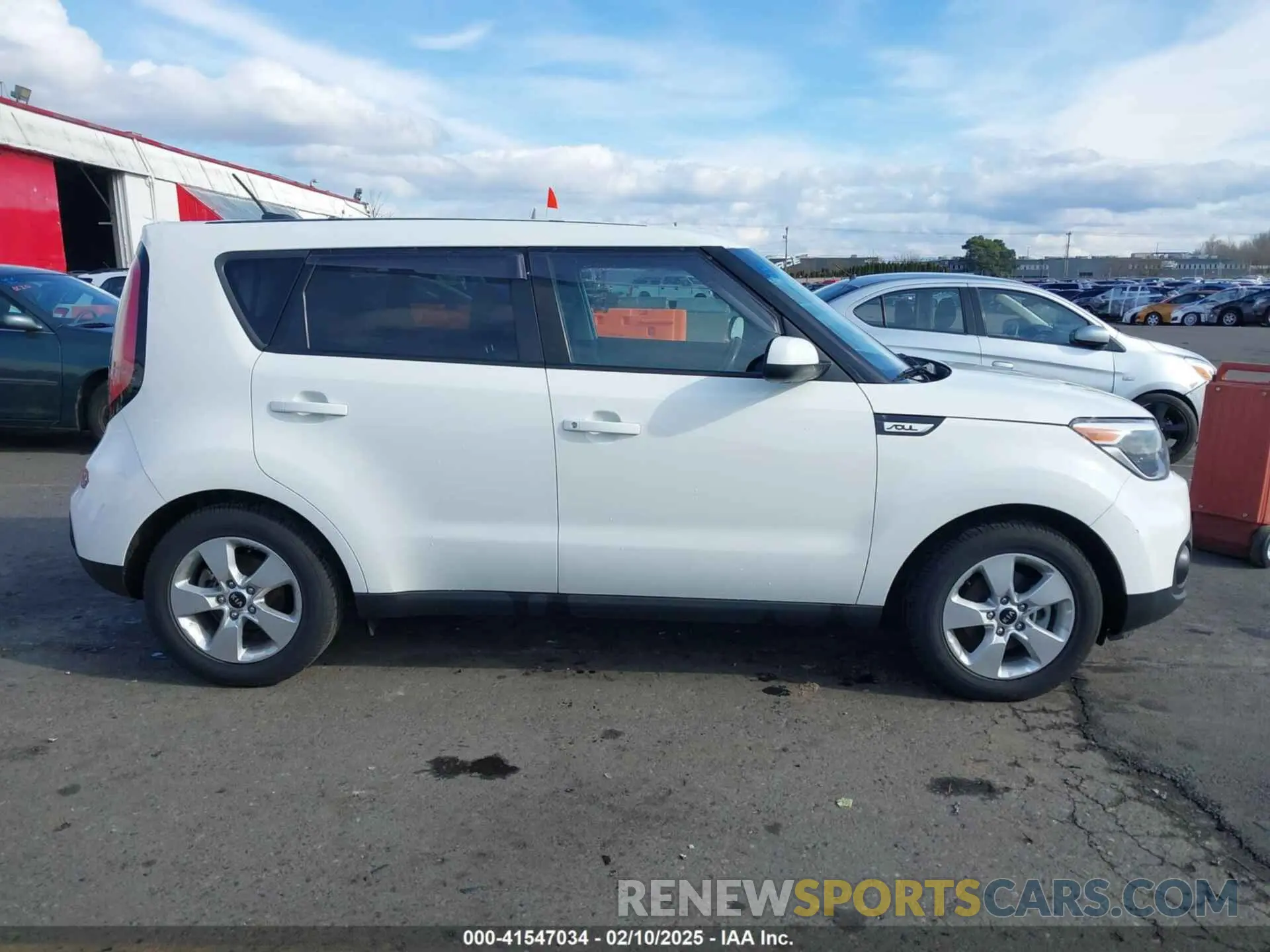 13 fotografías del automóvil dañado KNDJN2A20K7697018 KIA SOUL 2019