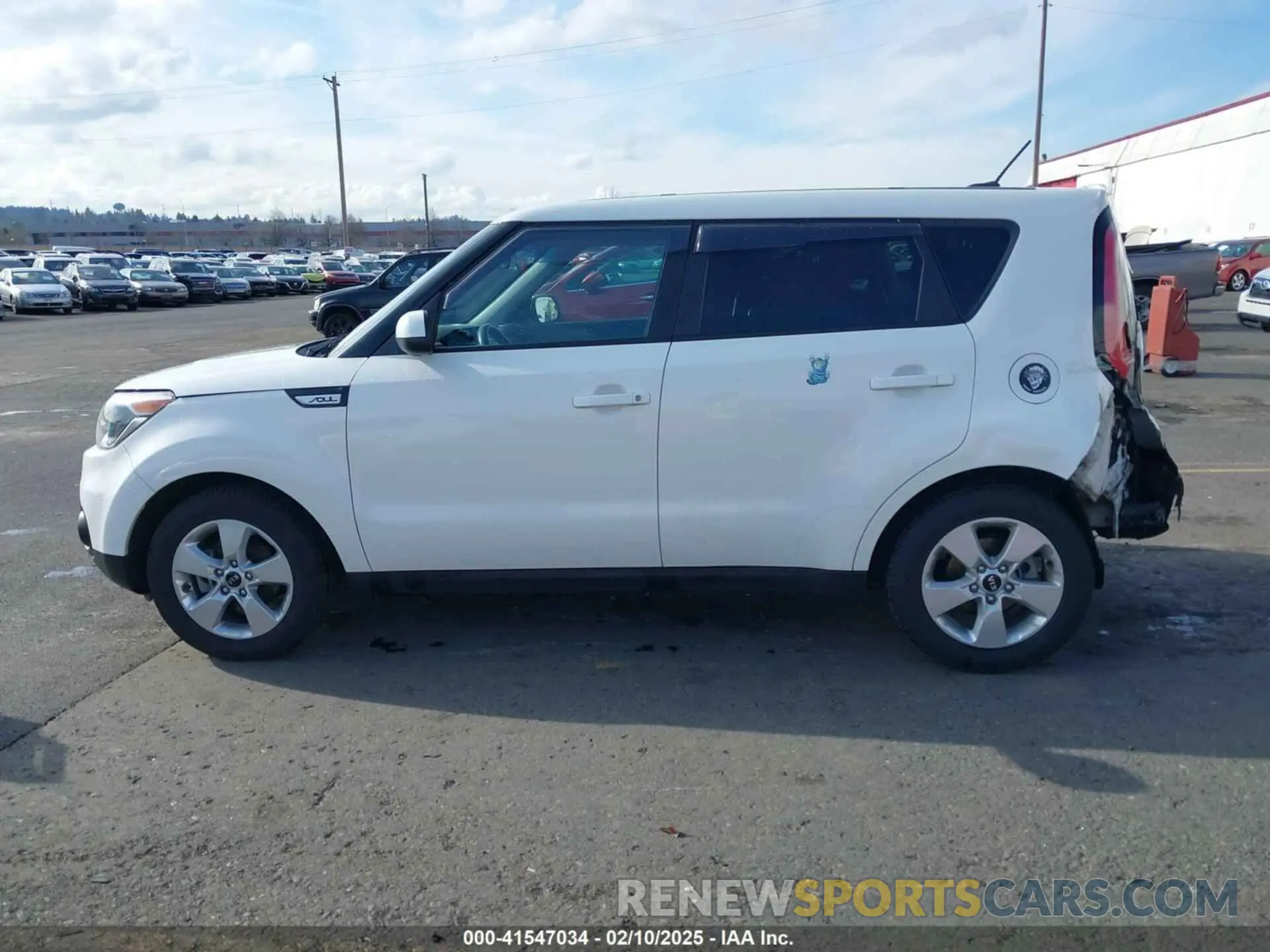 14 fotografías del automóvil dañado KNDJN2A20K7697018 KIA SOUL 2019
