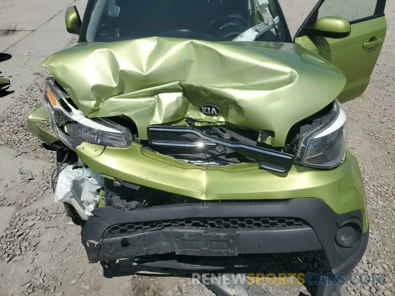 11 fotografías del automóvil dañado KNDJN2A20K7916513 KIA SOUL 2019