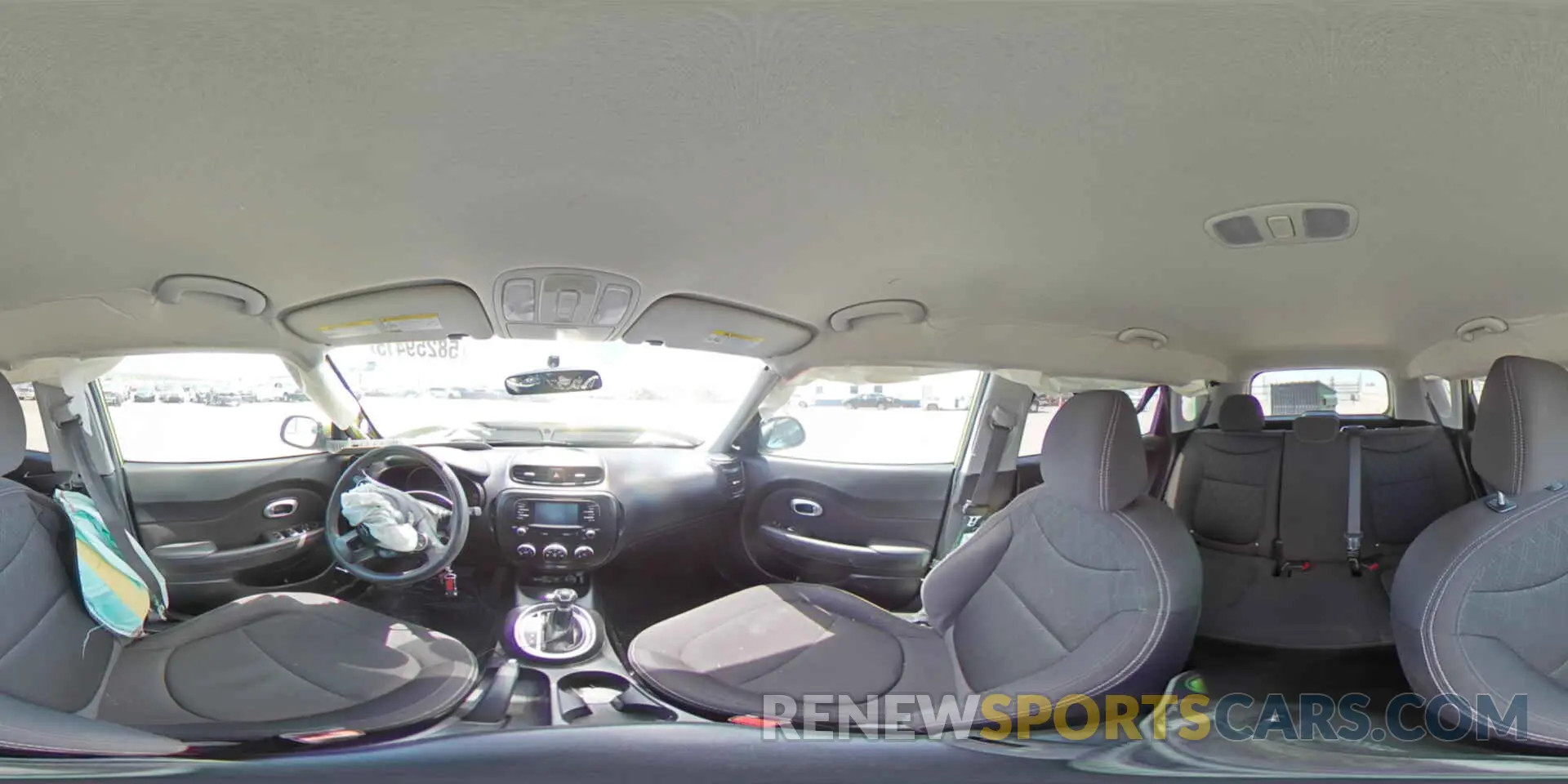 15 fotografías del automóvil dañado KNDJN2A20K7916513 KIA SOUL 2019