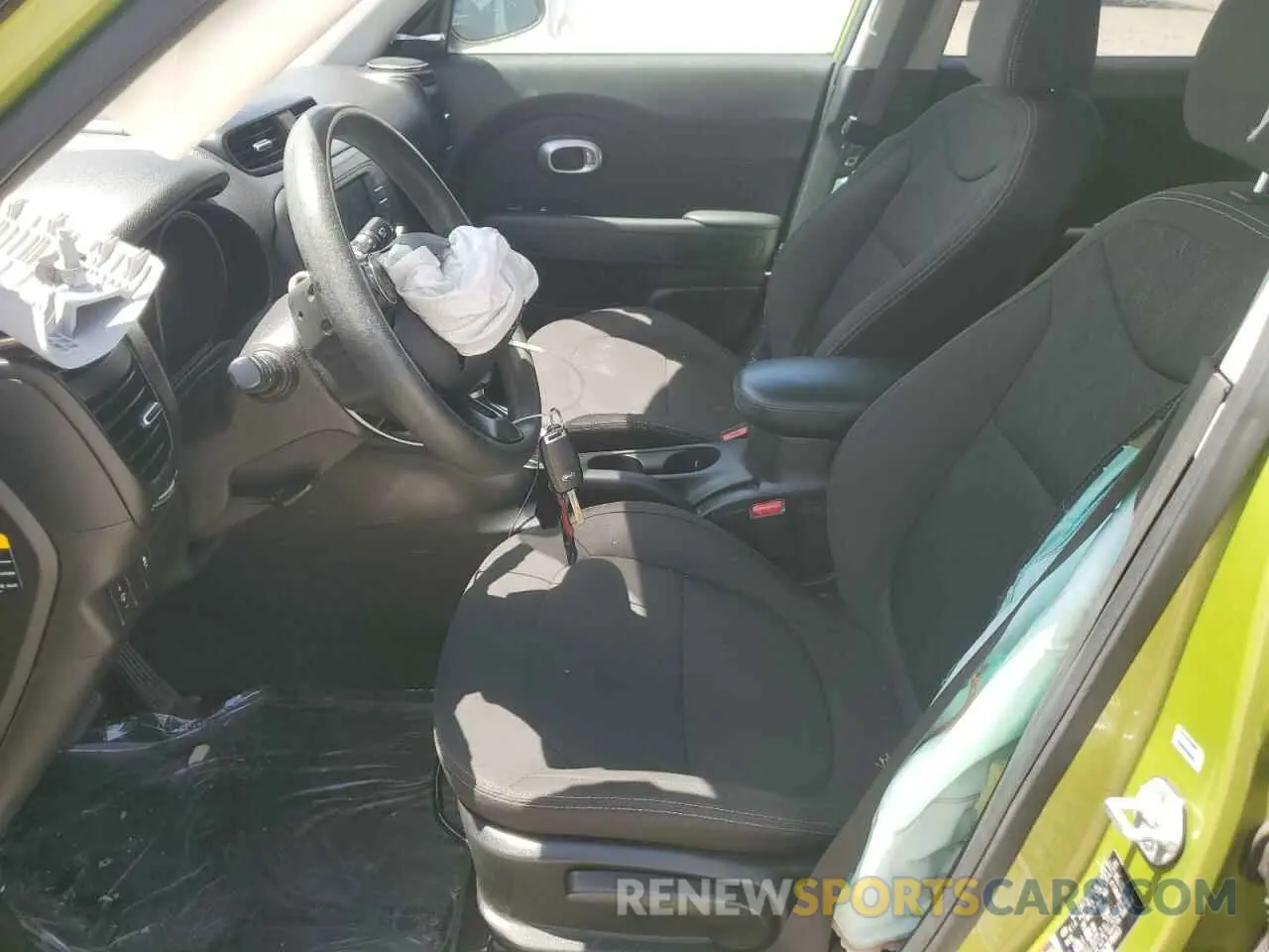 7 fotografías del automóvil dañado KNDJN2A20K7916513 KIA SOUL 2019