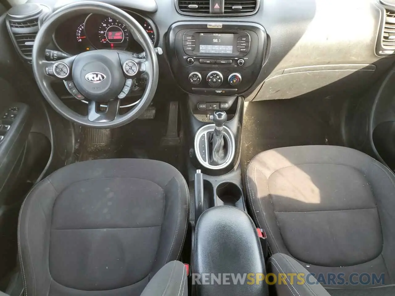 8 fotografías del automóvil dañado KNDJN2A21K7005249 KIA SOUL 2019