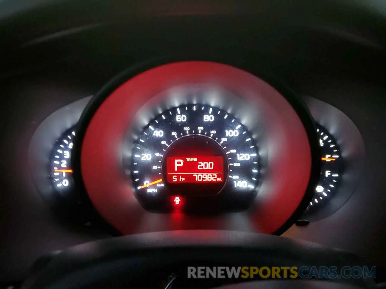 9 fotografías del automóvil dañado KNDJN2A21K7025730 KIA SOUL 2019
