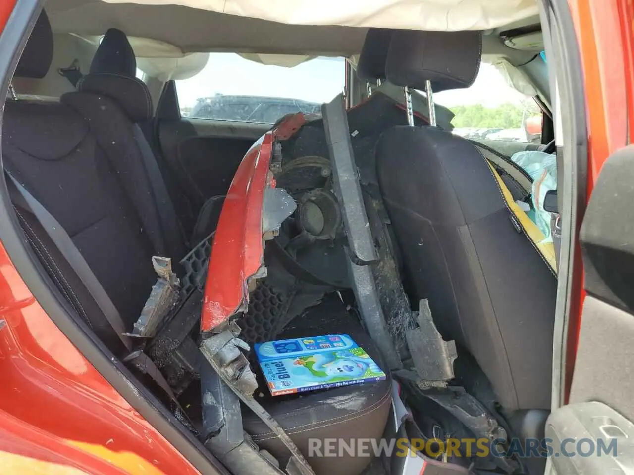 10 fotografías del automóvil dañado KNDJN2A21K7653559 KIA SOUL 2019