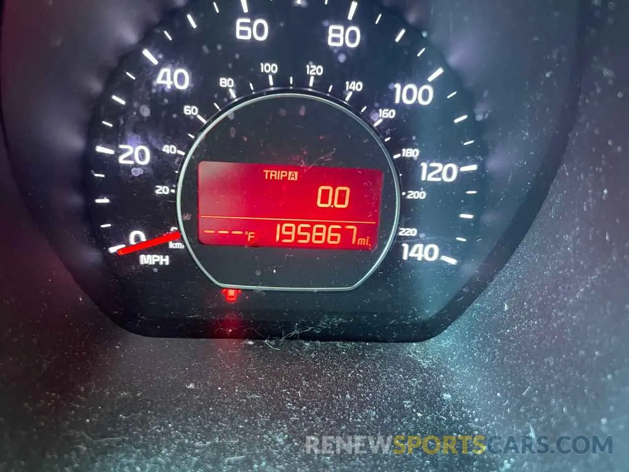 9 fotografías del automóvil dañado KNDJN2A21K7653559 KIA SOUL 2019